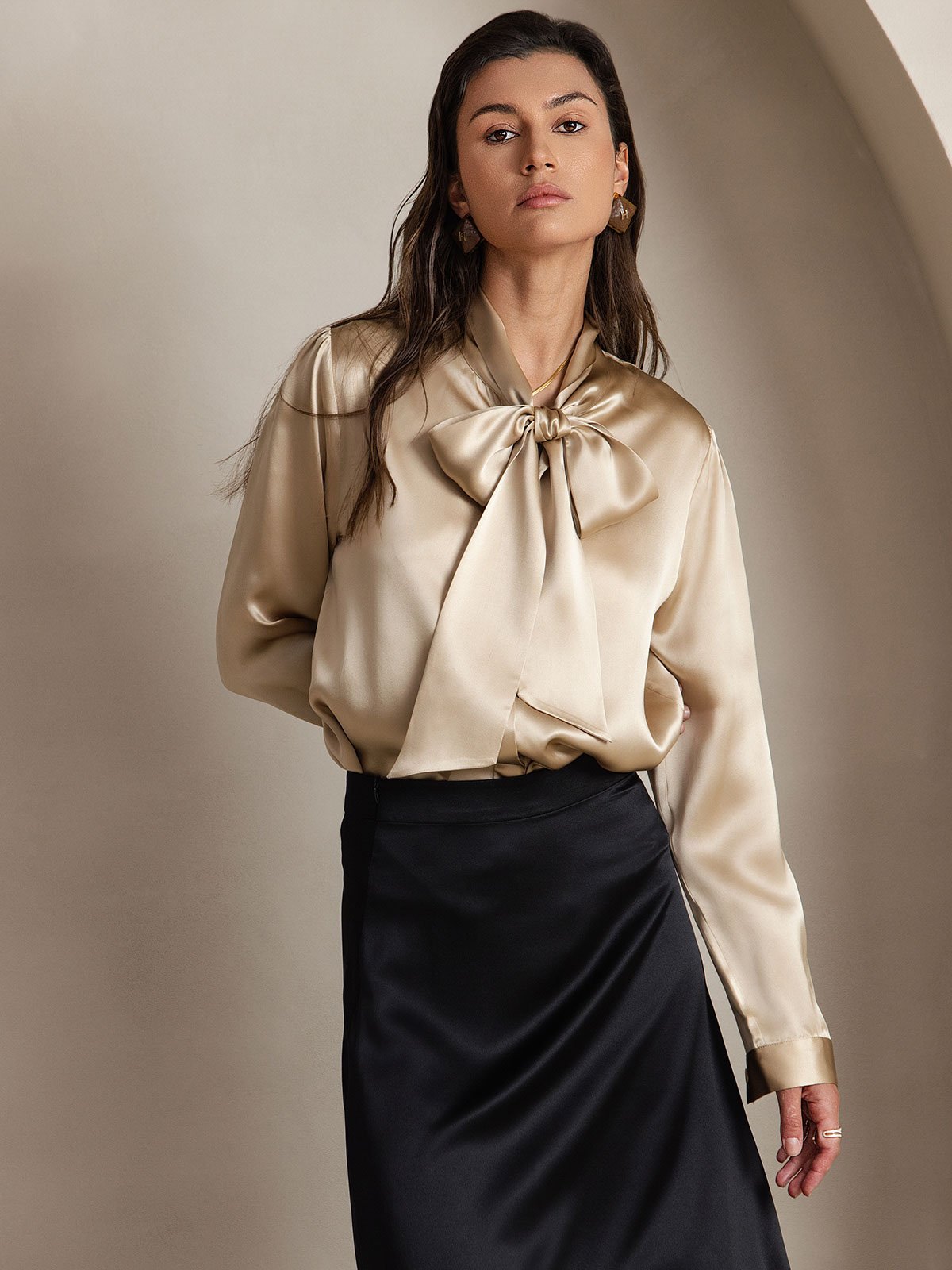 [Champagne] SilkSilky-AU 19Momme Silk Long Sleeve Tie Neck Women's Shirt 003