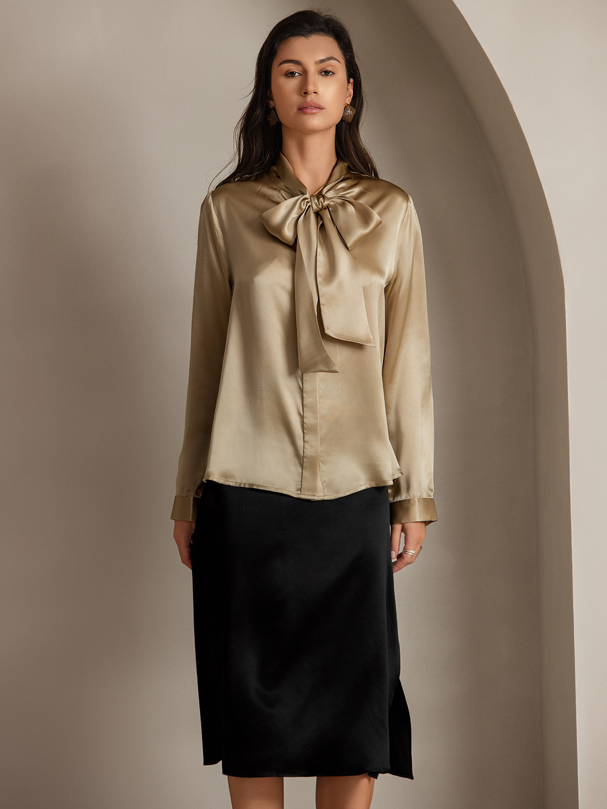 [Champagne] SilkSilky-AU 19Momme Silk Long Sleeve Tie Neck Women's Shirt 003