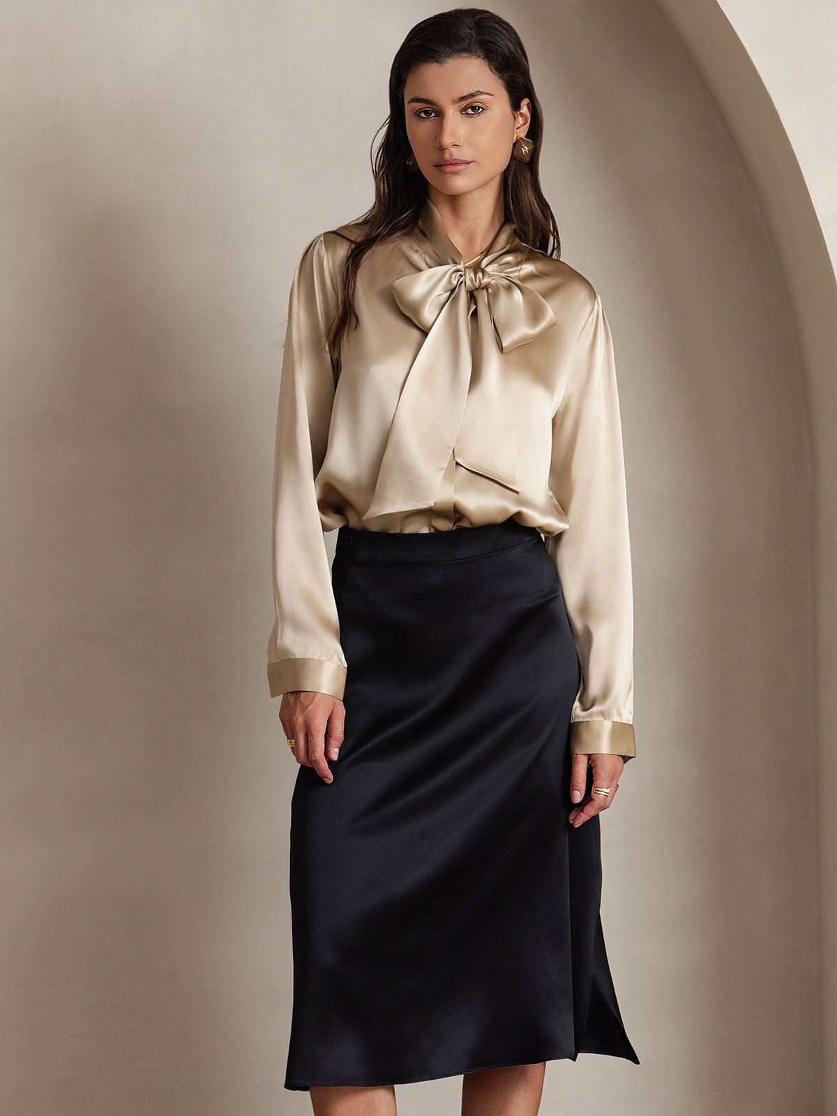 [Champagne] SilkSilky-AU 19Momme Silk Long Sleeve Tie Neck Women's Shirt 004