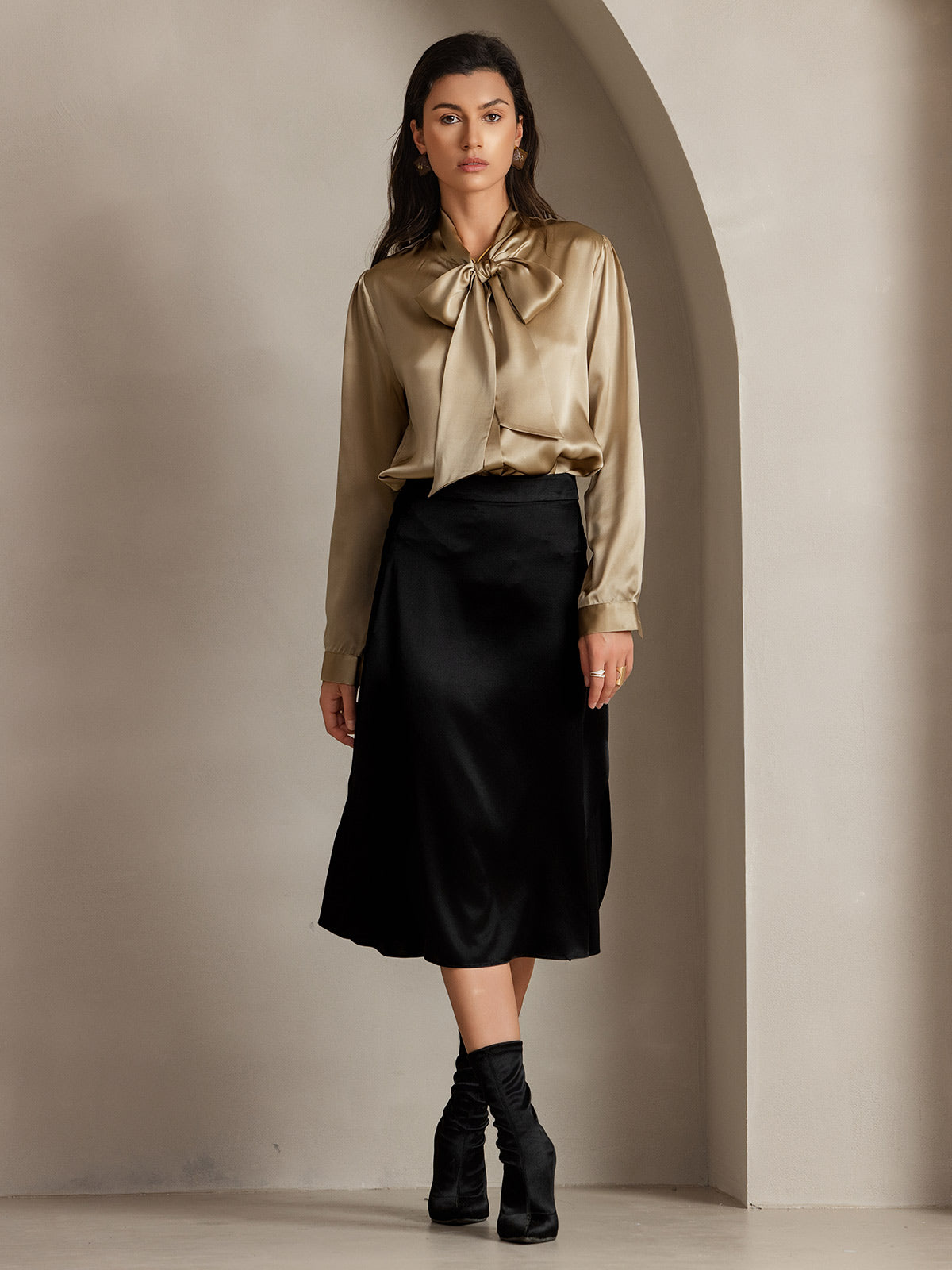 [Champagne] SilkSilky-AU 19Momme Silk Long Sleeve Tie Neck Women's Shirt 005