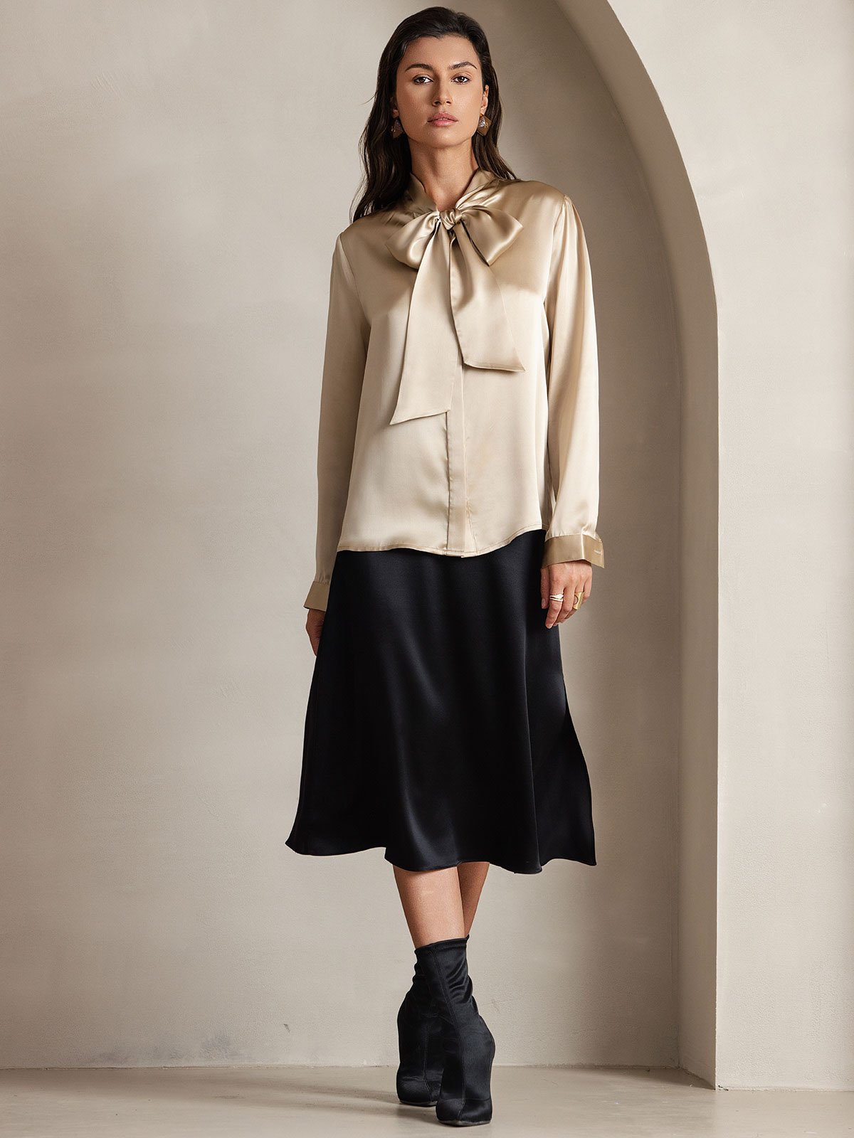 [Champagne] SilkSilky-AU 19Momme Silk Long Sleeve Tie Neck Women's Shirt 005