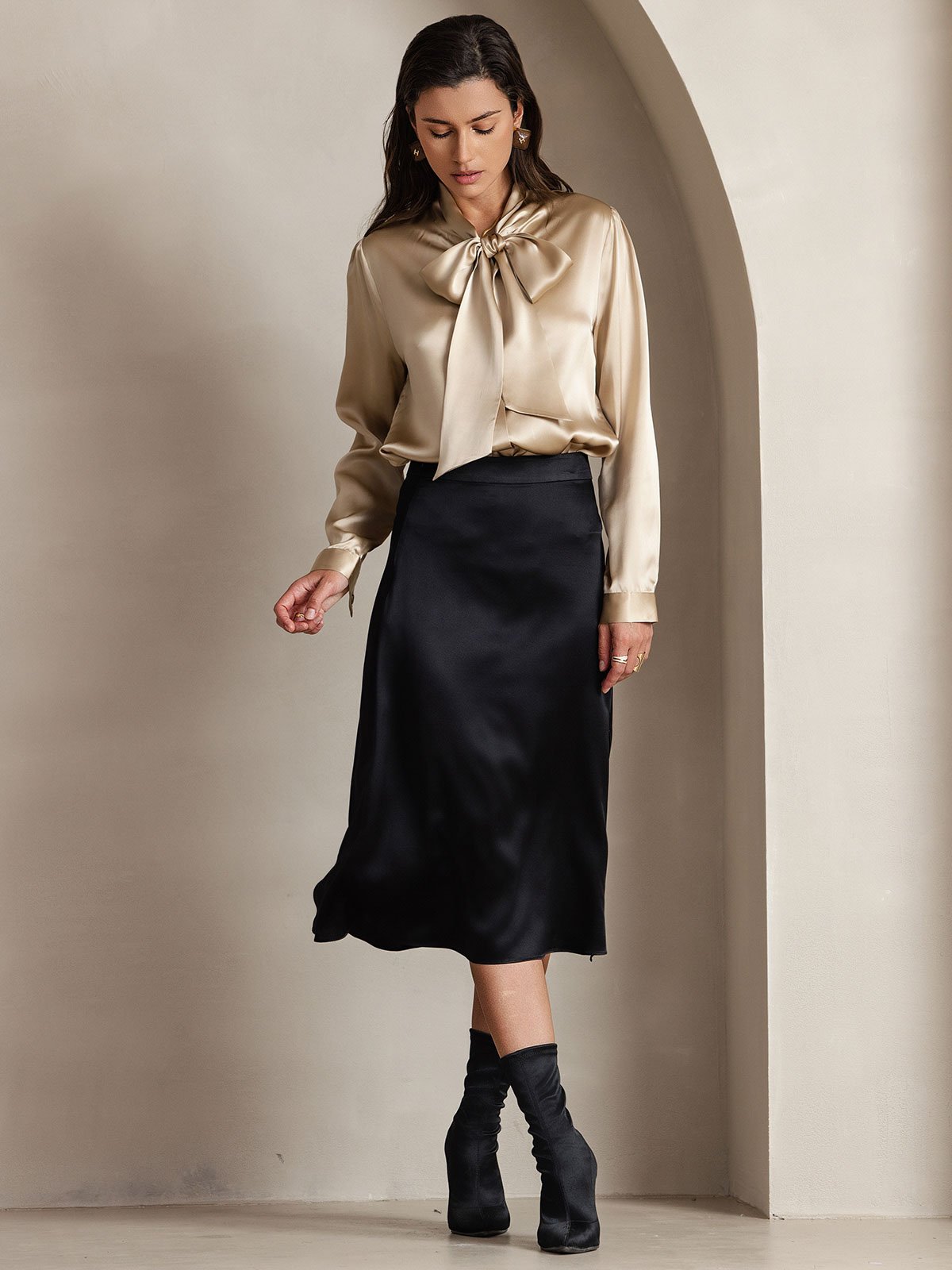 [Champagne] SilkSilky-AU 19Momme Silk Long Sleeve Tie Neck Women's Shirt 006