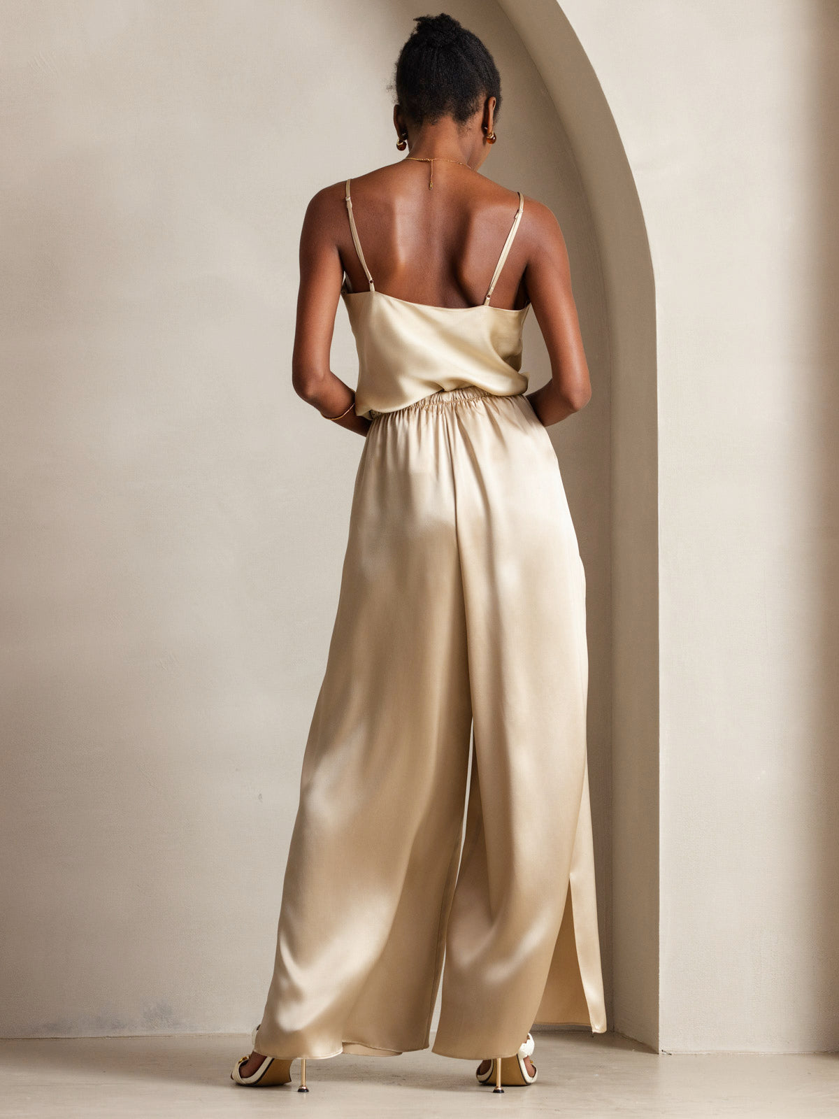 [Champagne] SilkSilky-AU Pure Silk V Neck Camisole 004