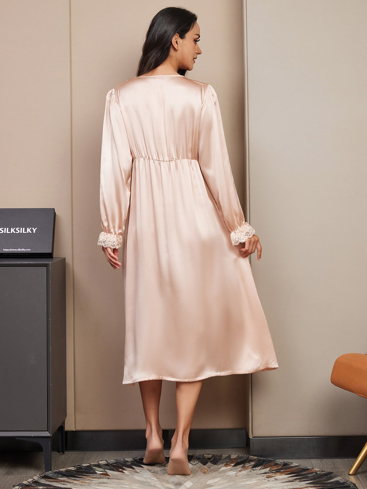 [Champagne] SilkSilky-AU Pure Silk Long Sleeve V Neck Nightgown 002