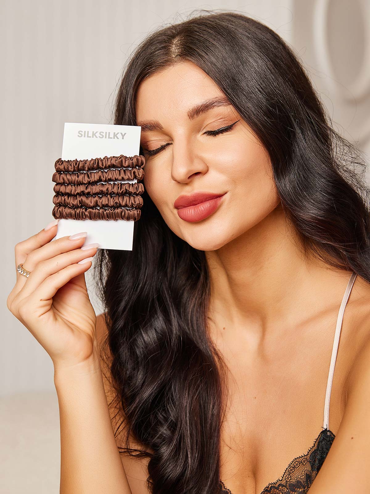 [Coffee] SilkSilky-AU 19Momme Pure Silk Scrunchie 002