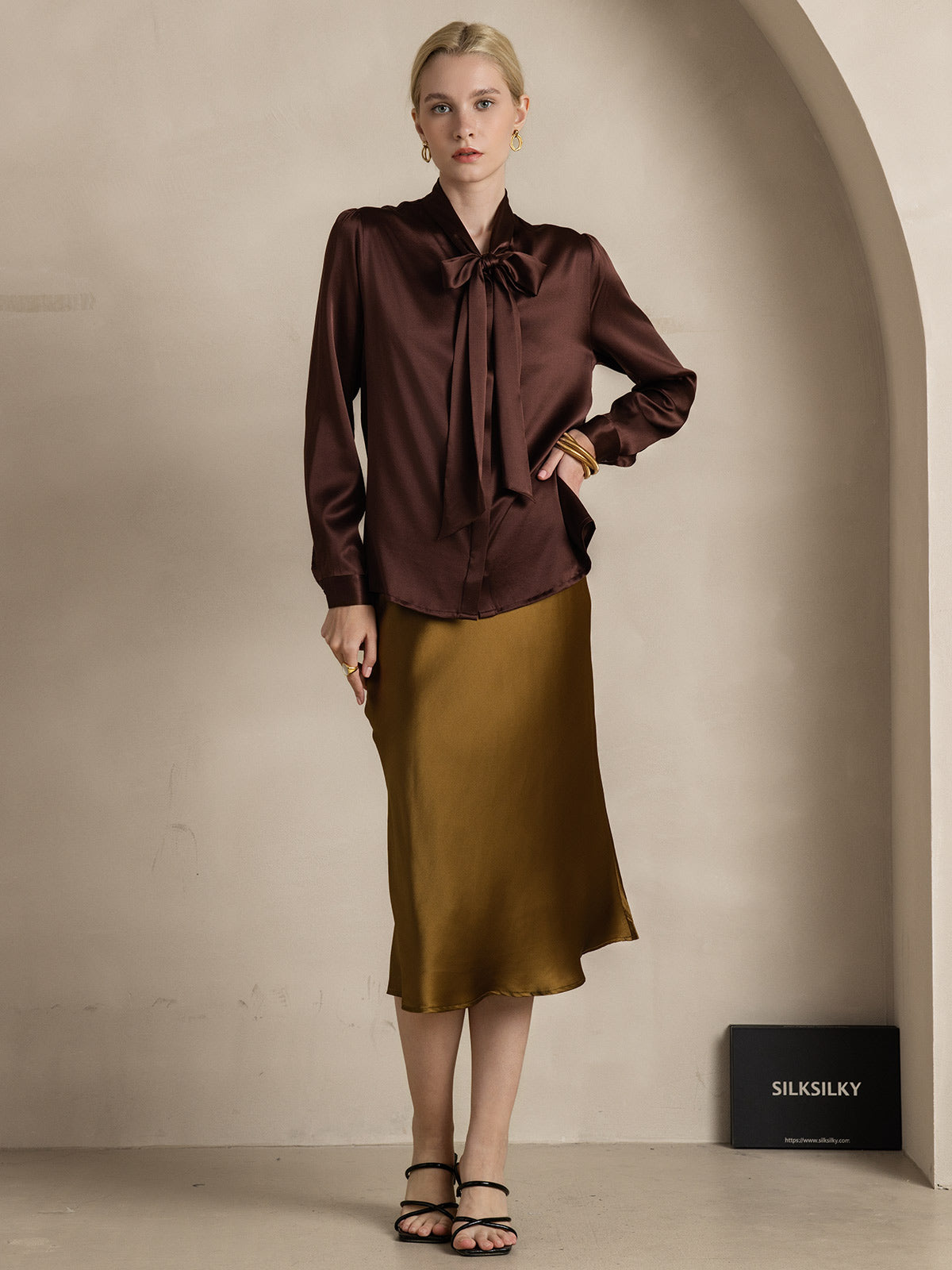 [Coffee] SilkSilky-AU 19Momme Silk Long Sleeve Tie Neck Women's Shirt 006
