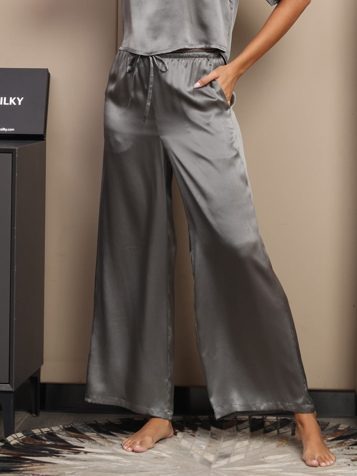[Dark Gray] SilkSilky-AU Pure Silk Womens Pants 001