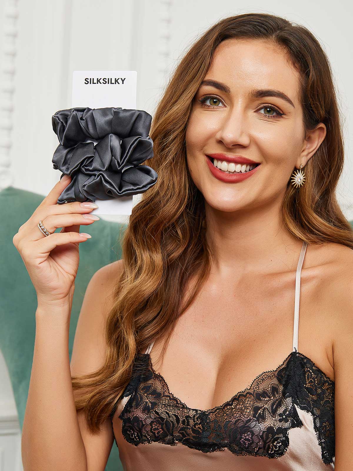 [Dark Gray] SilkSilky-AU 19Momme Scrunchie 002