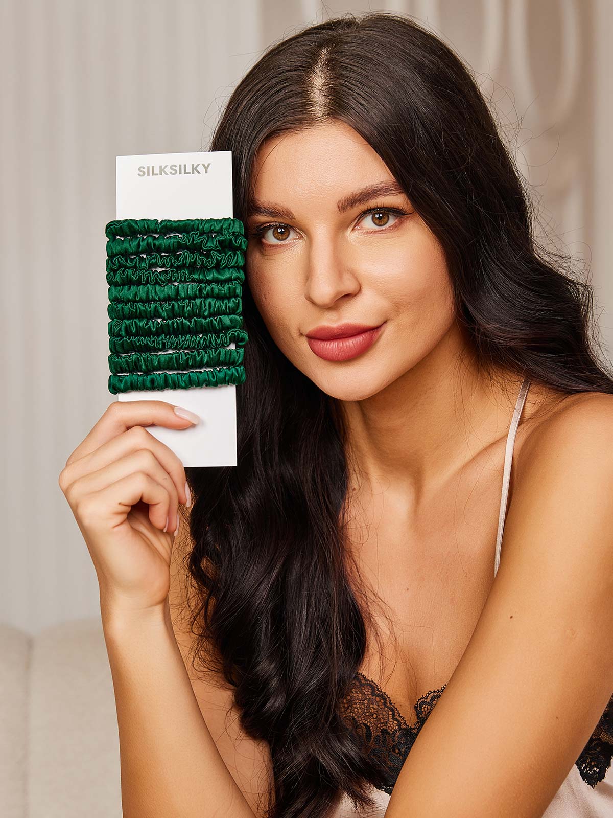 [Dark Green] SilkSilky-AU 19Momme Pure Silk Scrunchie 001