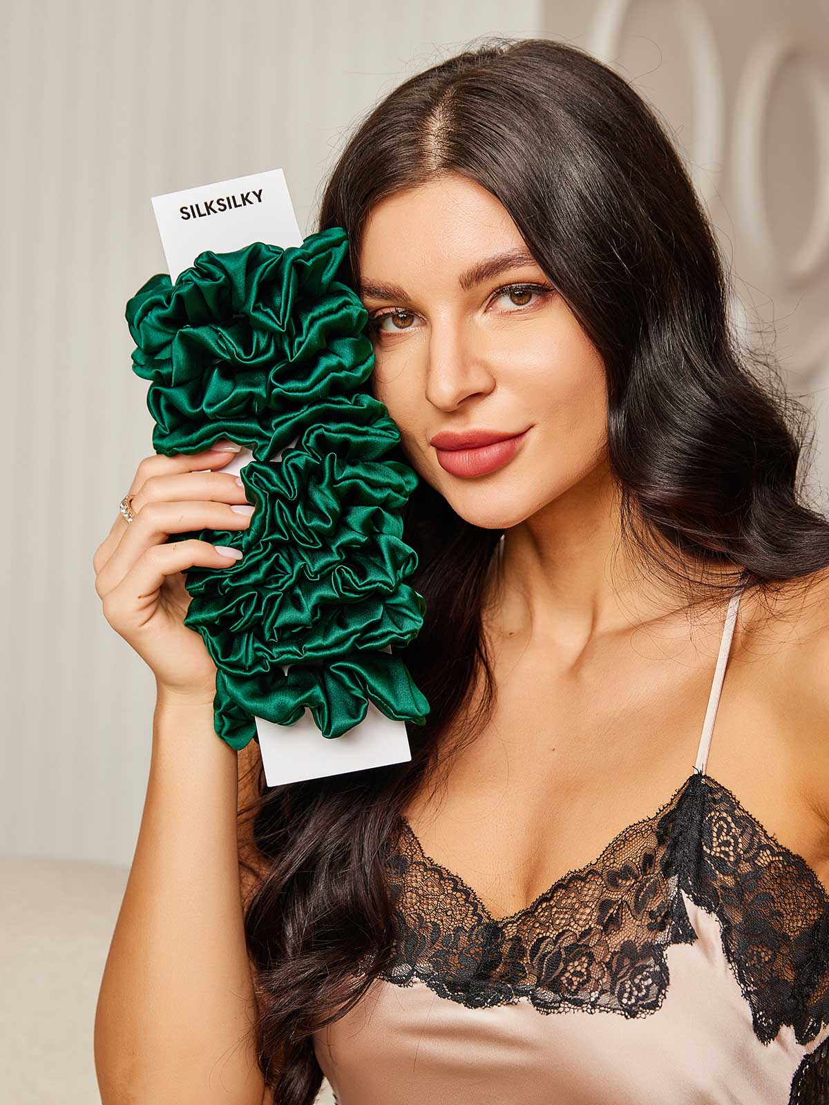 [Dark Green] SilkSilky-AU 19Momme Pure Silk Scrunchie 002