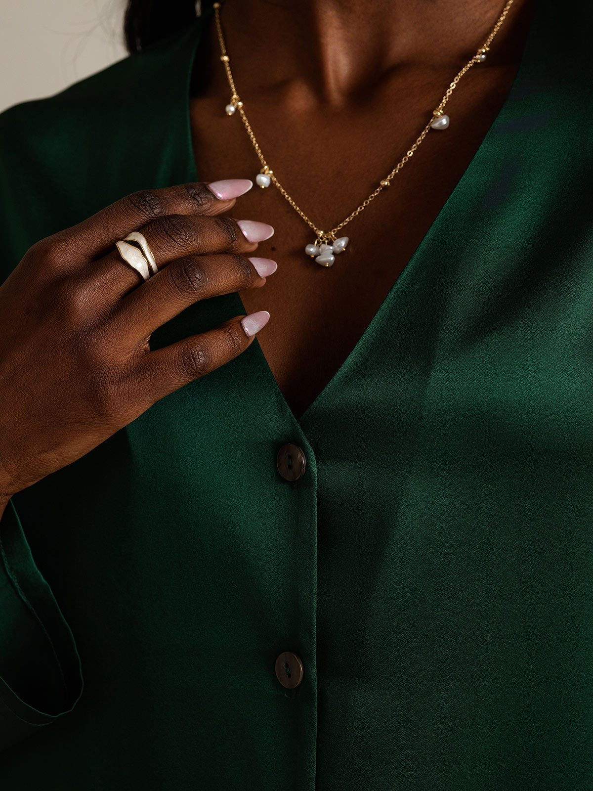 [Dark Green] SilkSilky-AU 19Momme Silk V Neck Women's Shirt 007