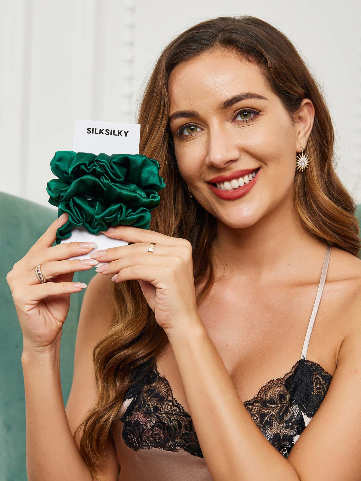 [Dark Green] SilkSilky-AU 19Momme Scrunchie 001