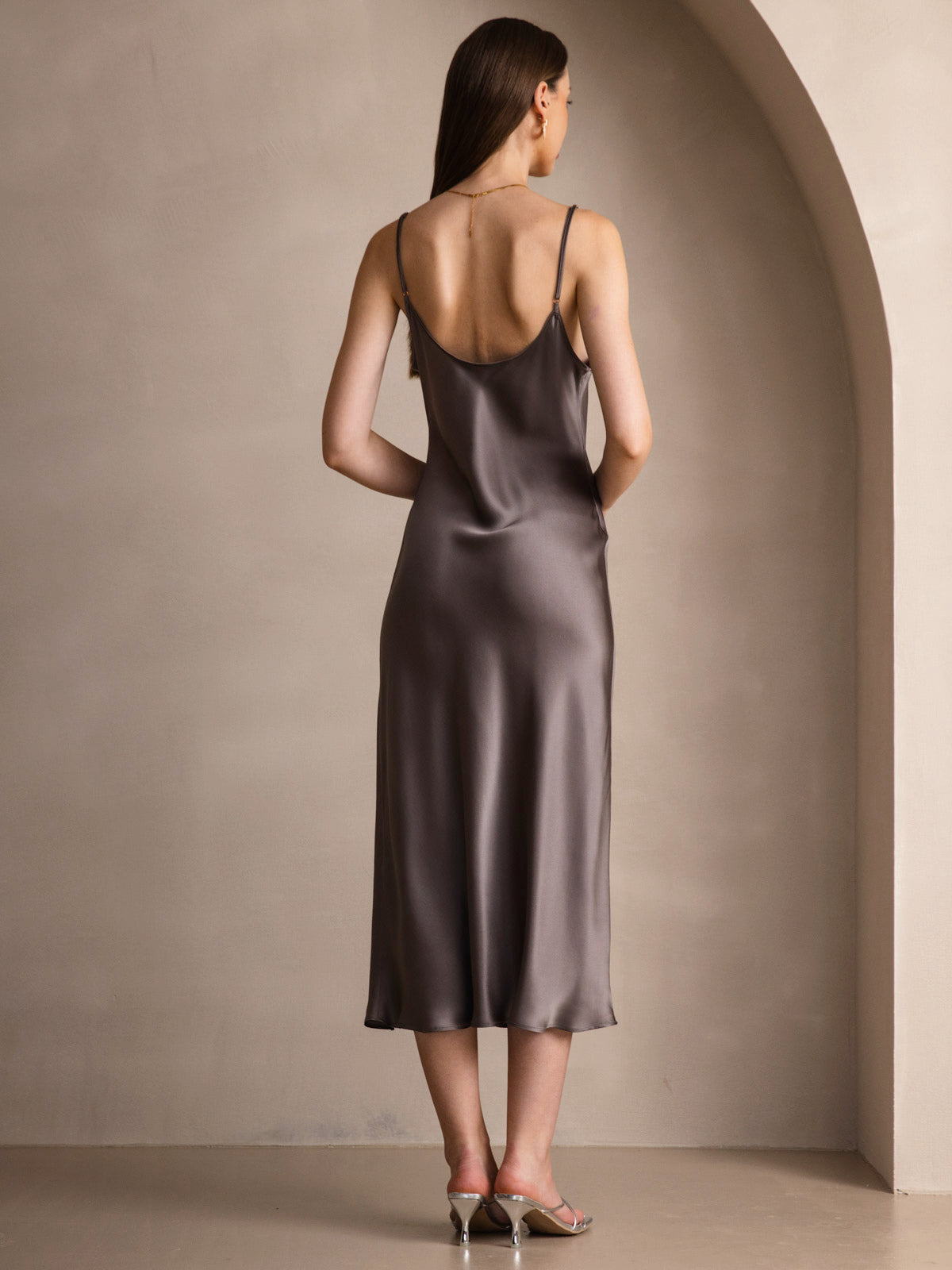[Dark Khaki] SilkSilky-AU Pure Silk Sleeveless Round Neck Dress 002