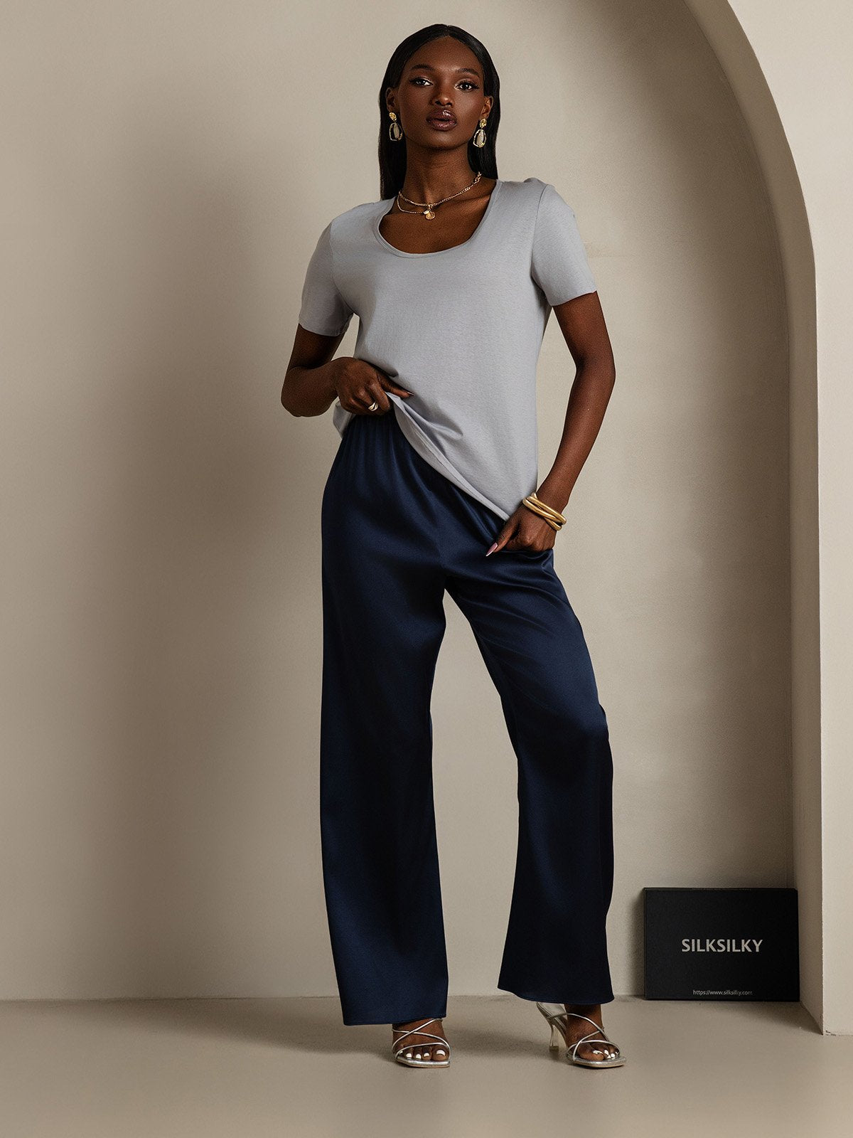 [Gray] SilkSilky-AU Silk Short Sleeve U Neck Women's T-Shirt 005