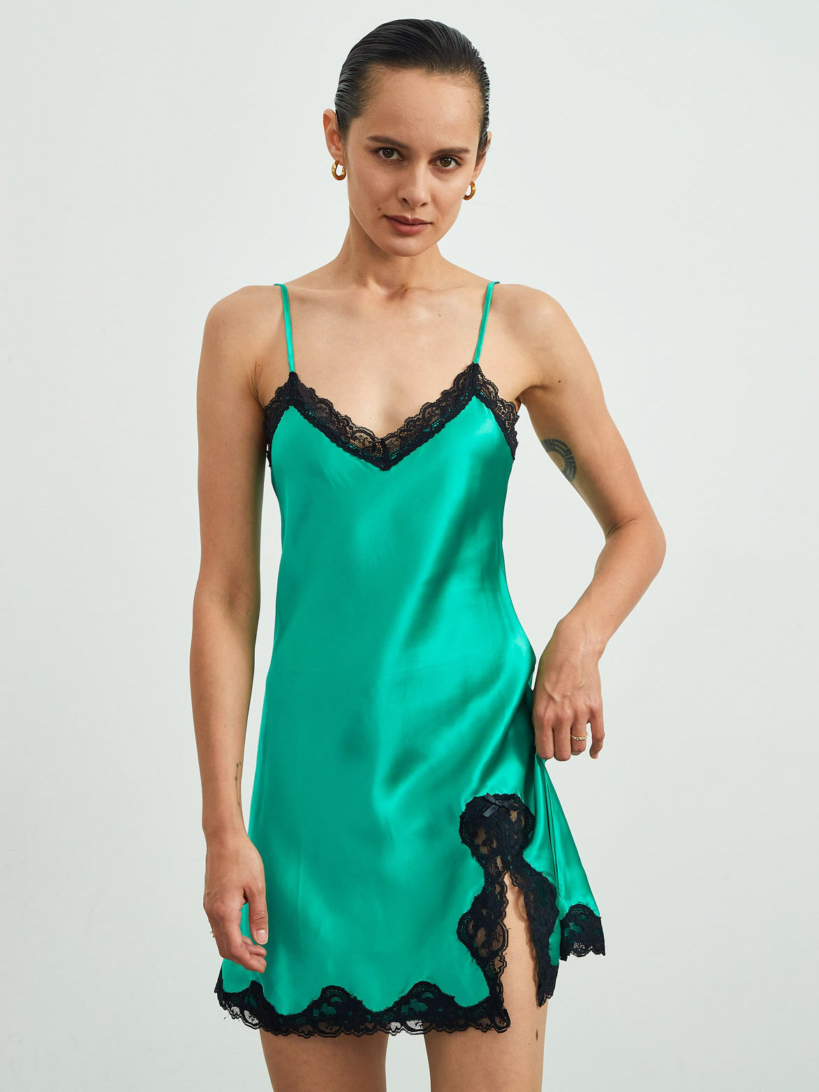 [Green] SilkSilky-AU Pure Silk Sleeveless V Neck Nightgown 001
