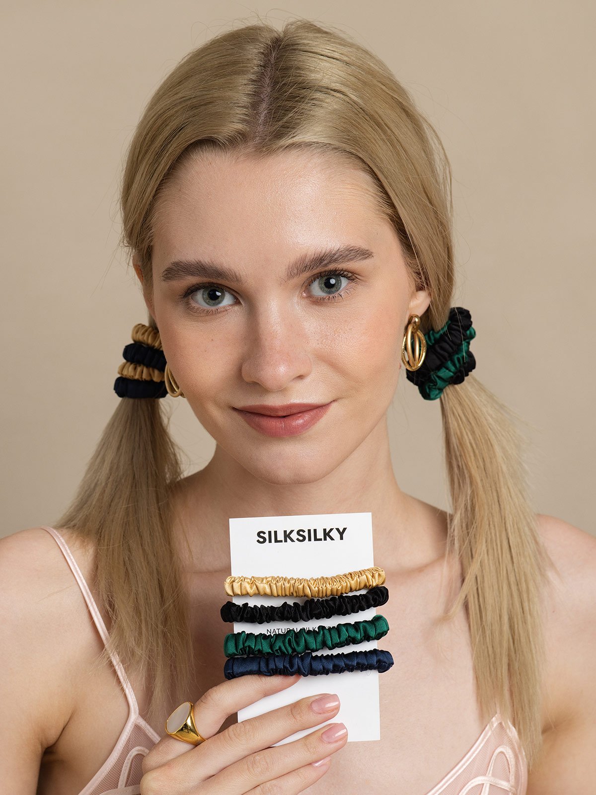[Group1] SilkSilky-AU Pure Silk Scrunchie 001