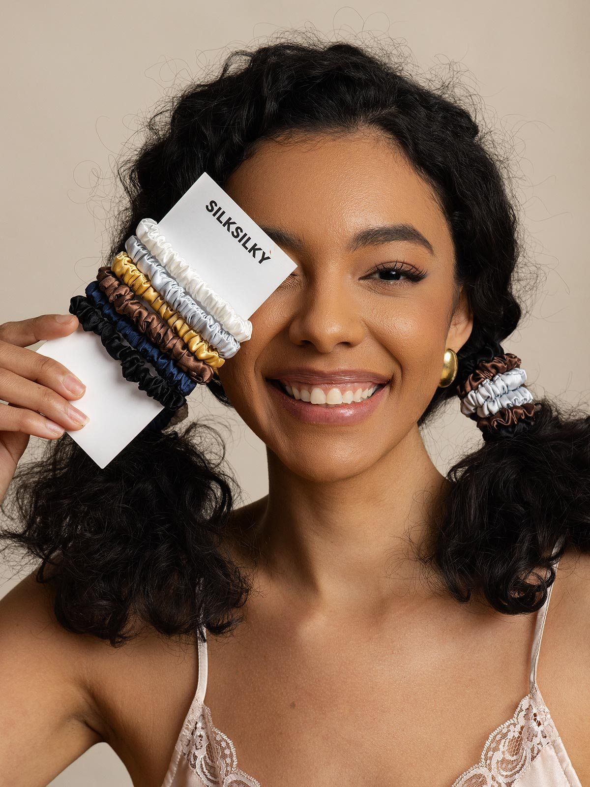 [Group1] SilkSilky-AU Scrunchie 003