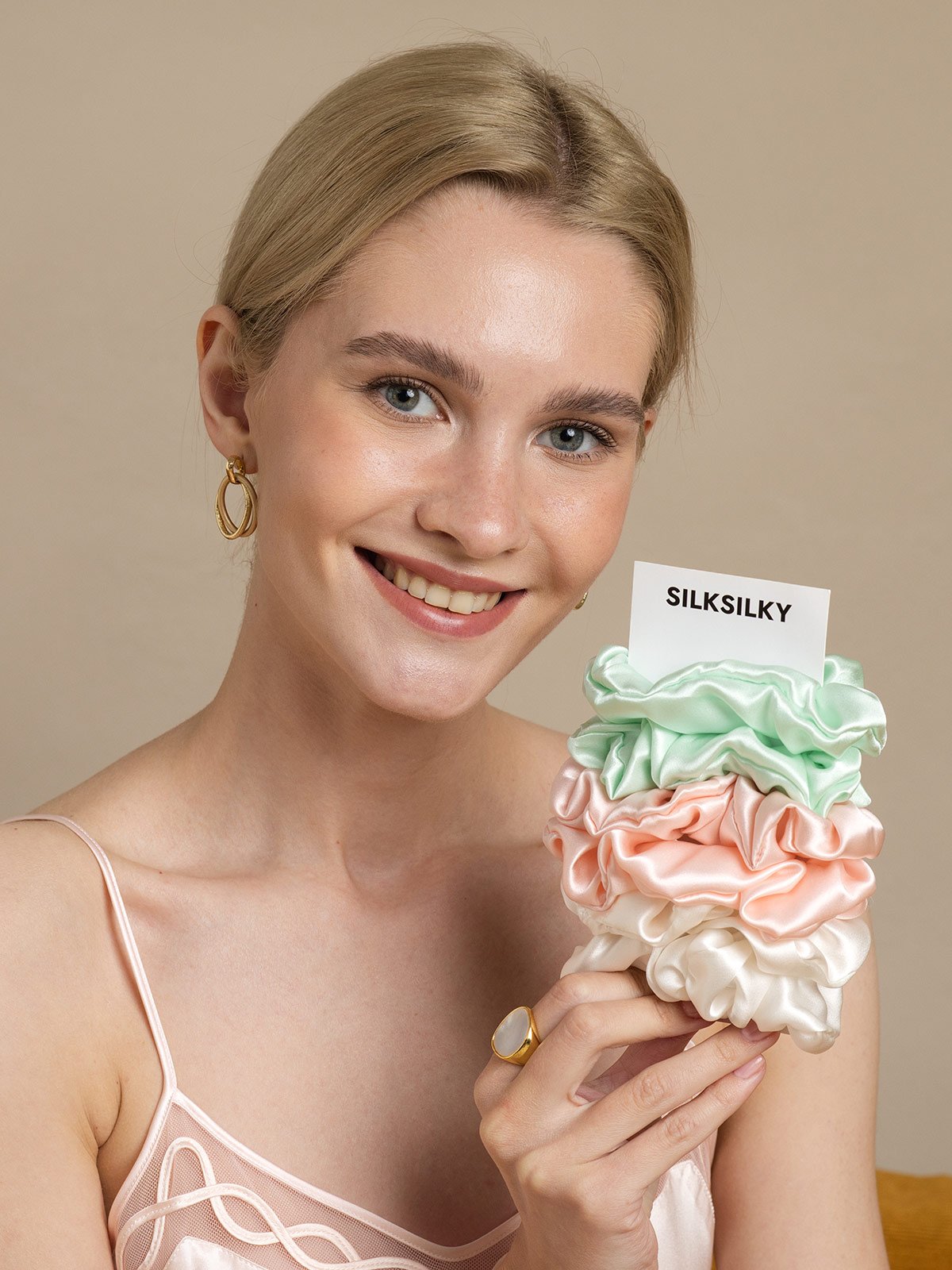 [Group2] SilkSilky-AU Pure Silk Scrunchie 003