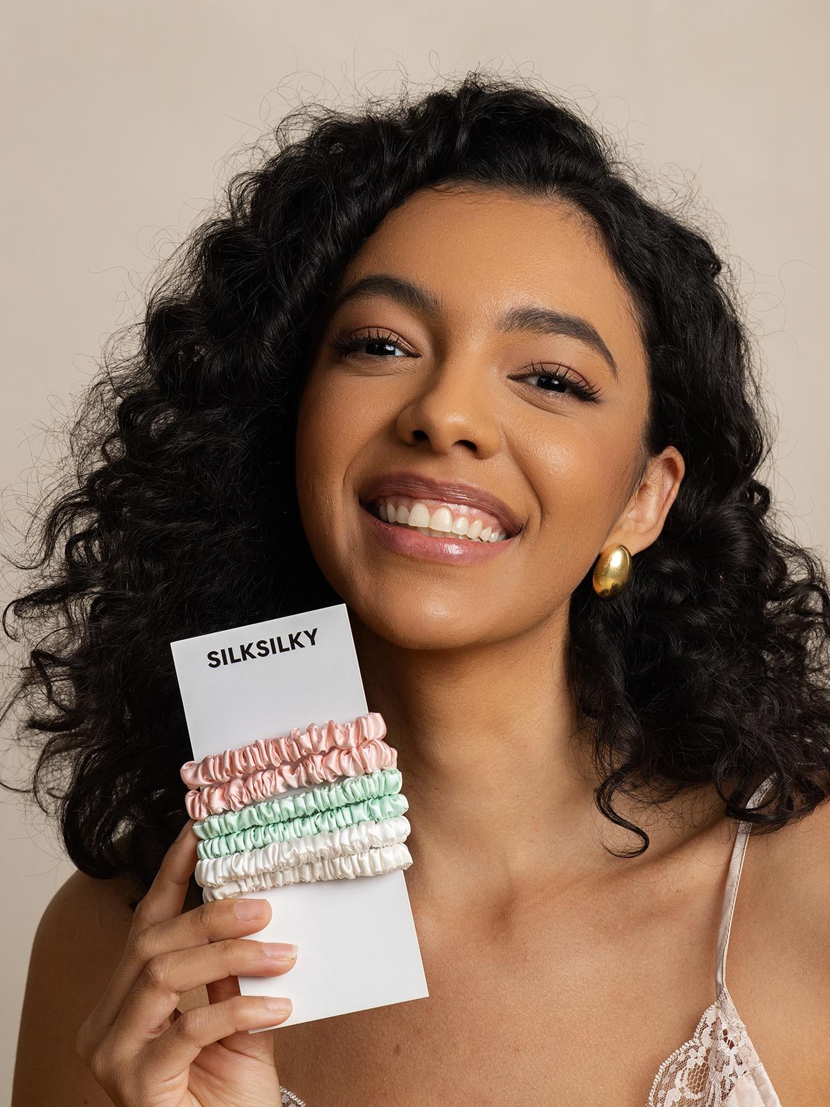 [Group2] SilkSilky-AU Scrunchie 003