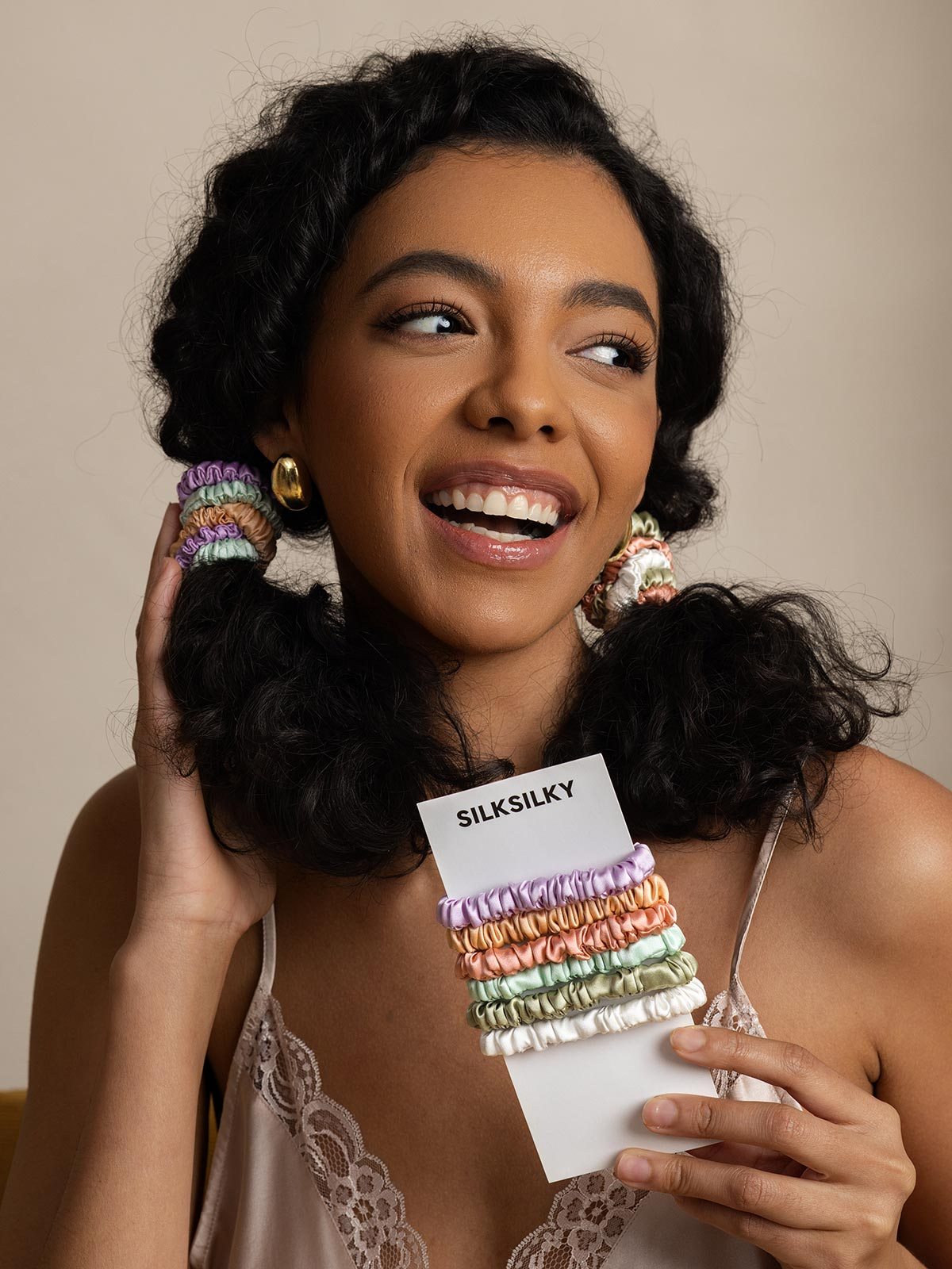 [Group3] SilkSilky-AU Scrunchie 005