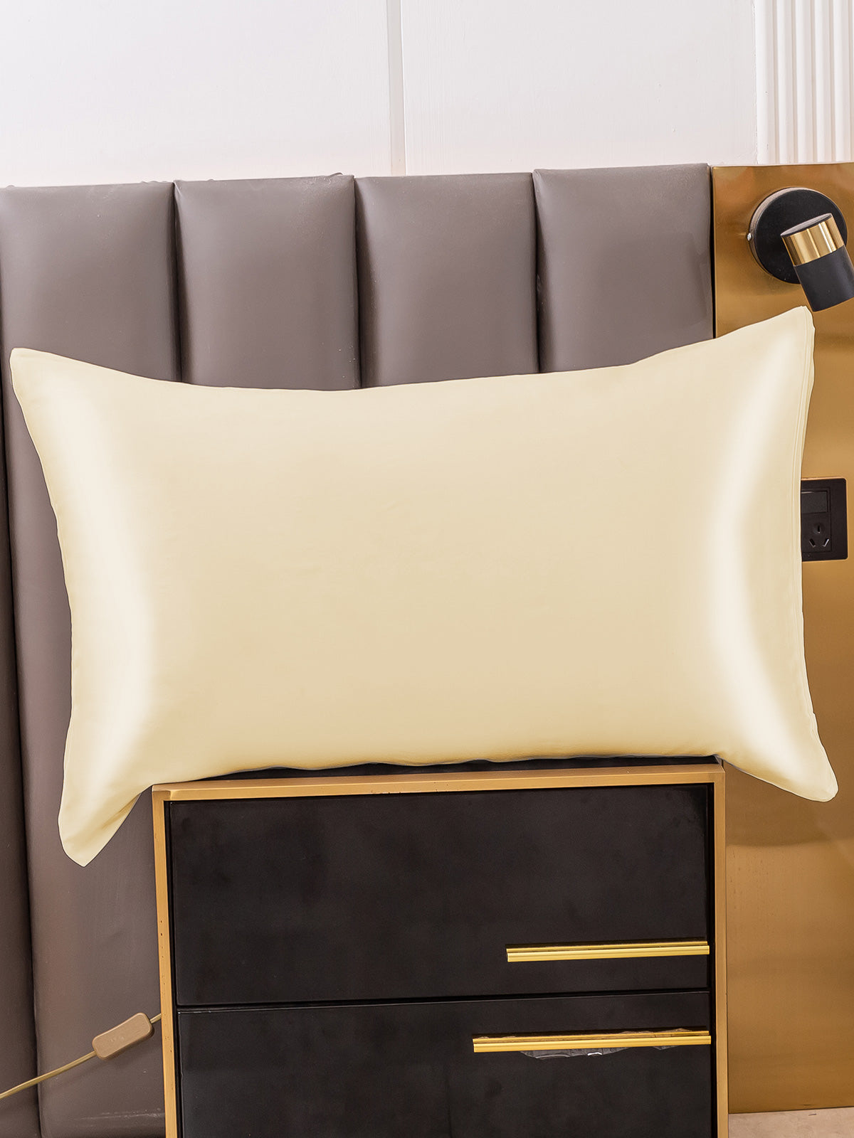 [Ivory] SilkSilky-AU 30Momme Pure Silk Pillowcase 004
