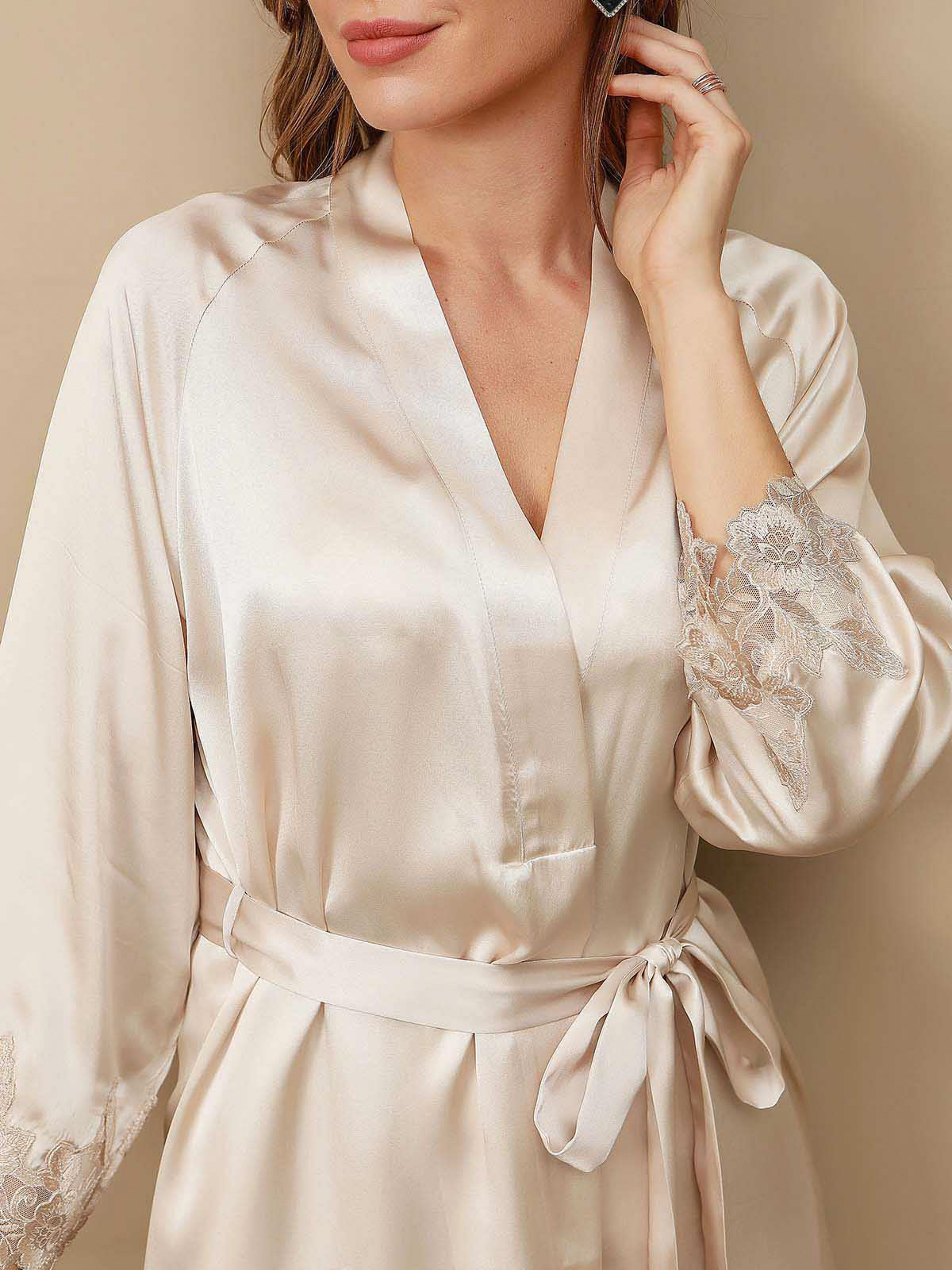 [Ivory] SilkSilky-AU 3/4 Sleeve Nightgown&Robe Set 009