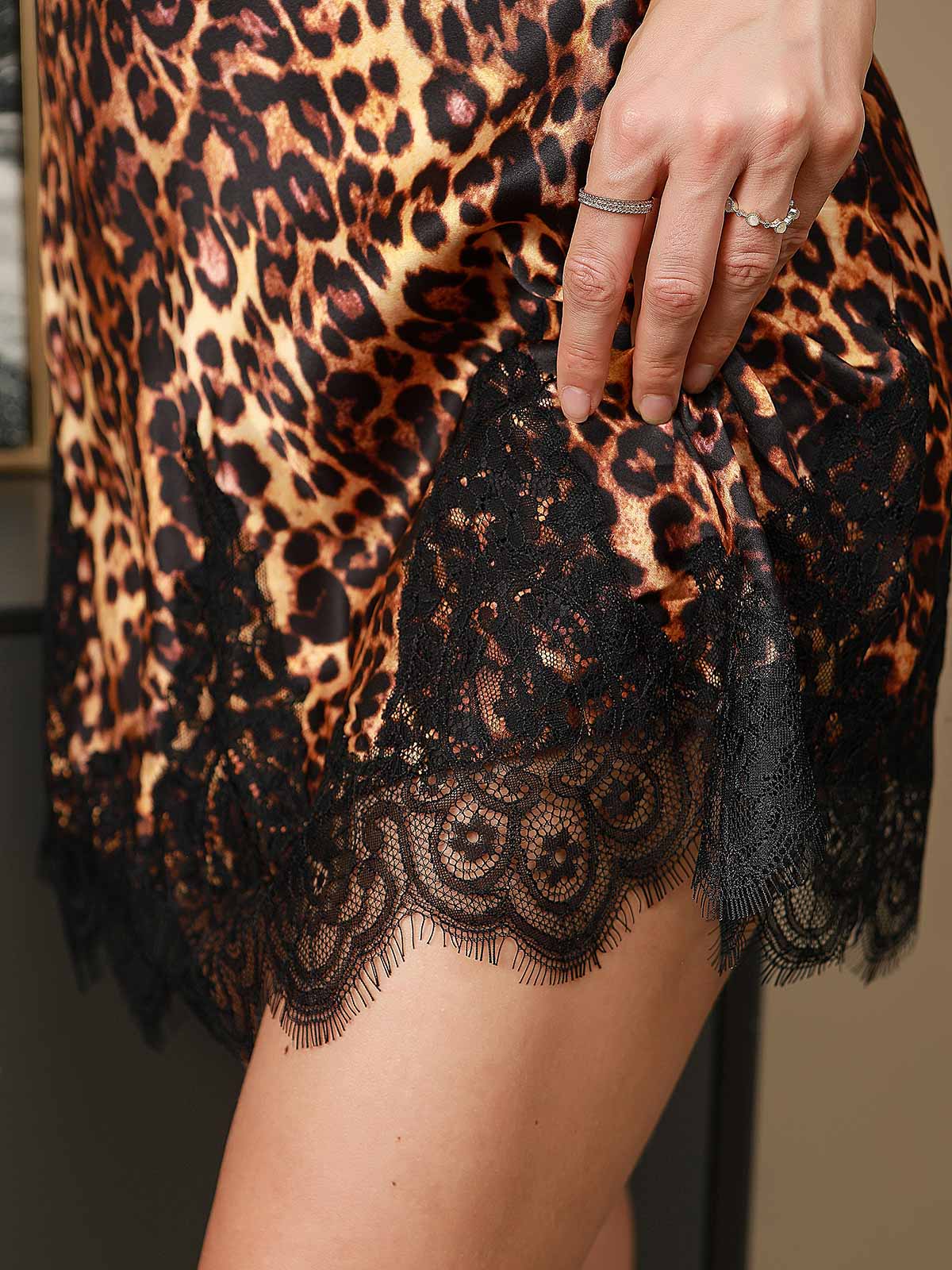 [Leopard] SilkSilky-AU Pure Silk Sleeveless V Neck Nightgown 008