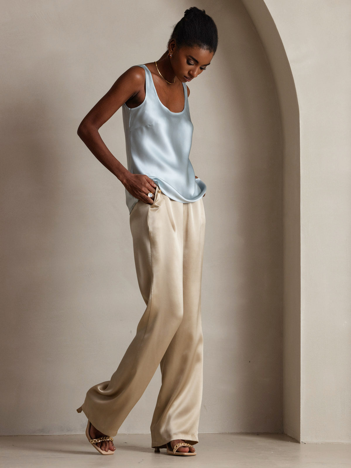 [Light Blue] SilkSilky-AU Pure Silk Sleeveless U Neck Camisole 006
