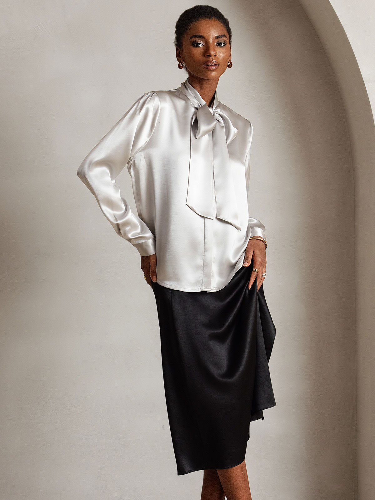 [Light Gray] SilkSilky-AU 19Momme Silk Long Sleeve Tie Neck Women's Shirt 003