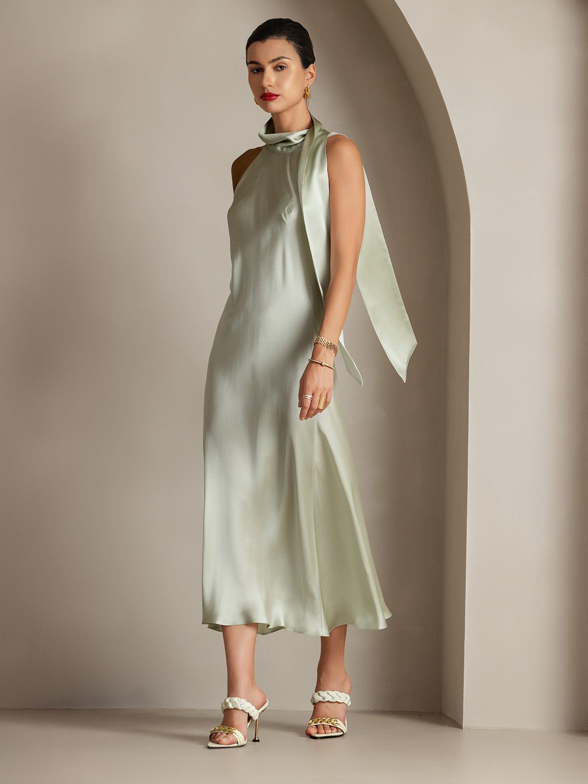 [Light Green] SilkSilky-AU 19Momme Silk Sleeveless Tie Neck Dress 001