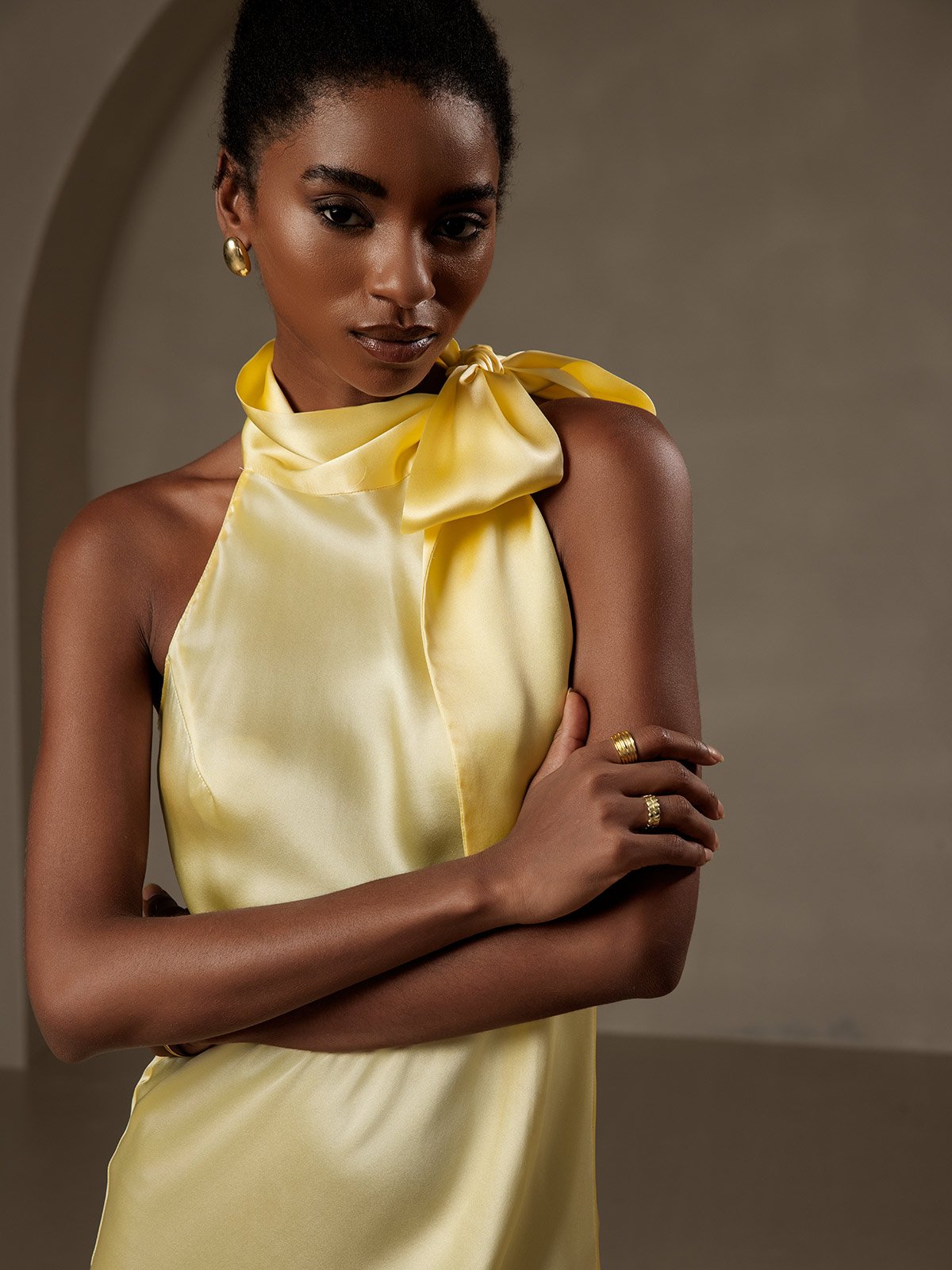[Light Yellow] SilkSilky-AU 19Momme Silk Sleeveless Tie Neck Dress 003
