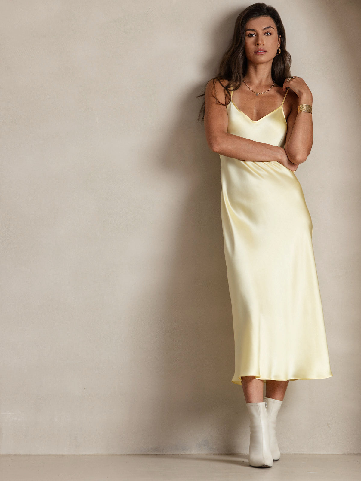 [Light Yellow] SilkSilky-AU Pure Silk Sleeveless Round Neck Nightgown 005