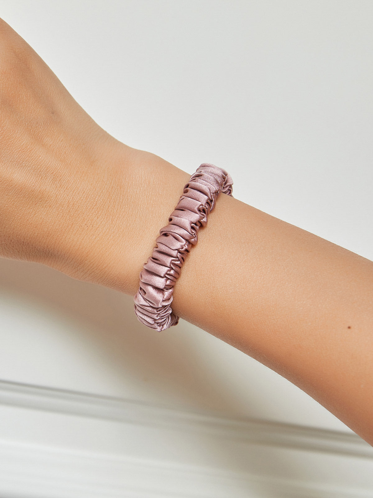 [Pale Mauve] SilkSilky-AU 19Momme Scrunchie 001