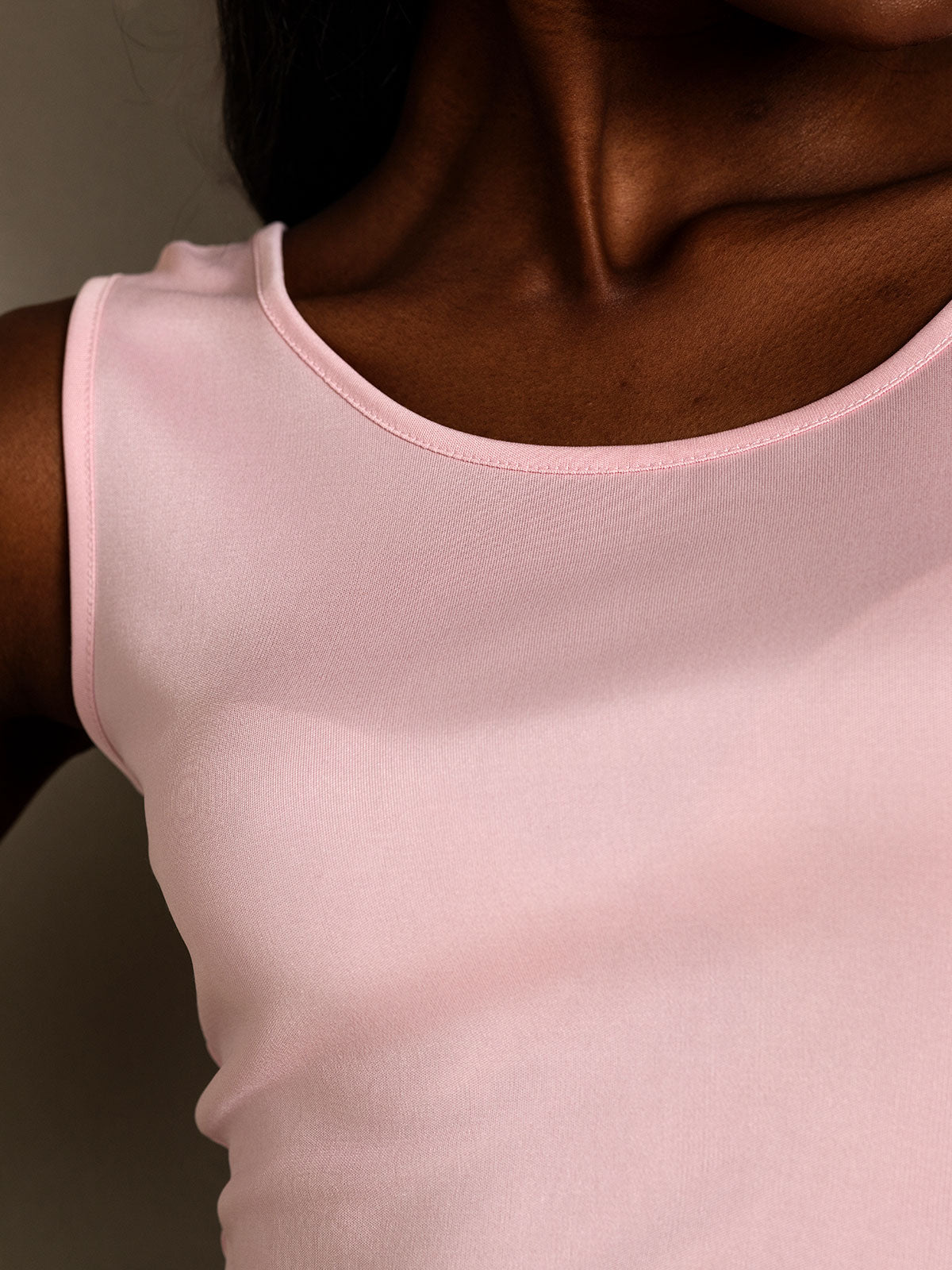 [Pink] SilkSilky-AU Silk Knitted Sleeveless Round Neck Women's T-Shirt 008