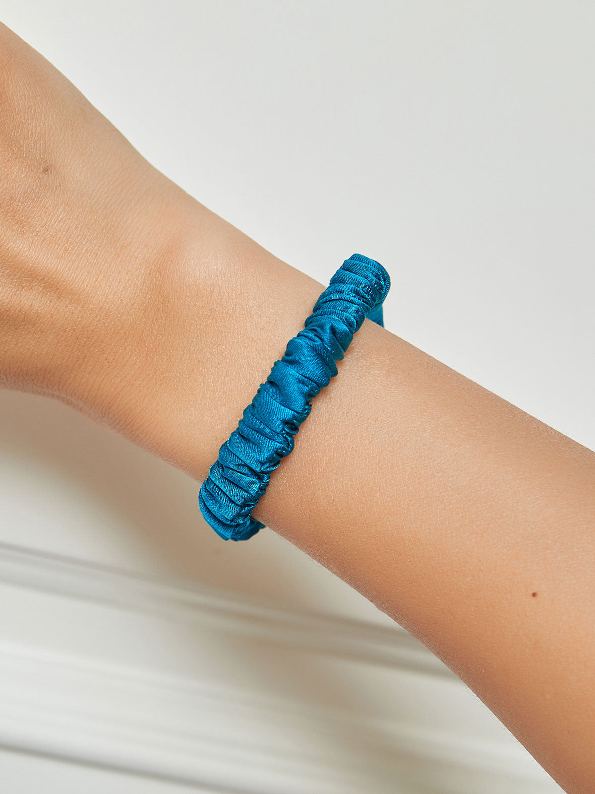 [Teal] SilkSilky-AU 19Momme Scrunchie 001