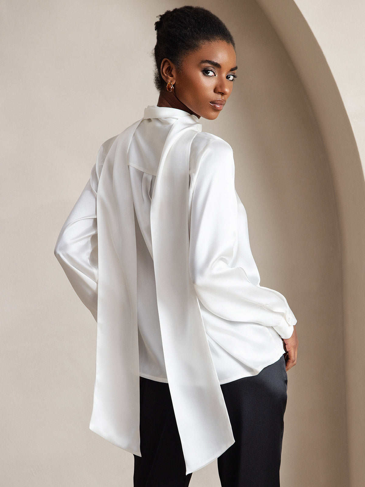 [White] SilkSilky-AU 19Momme Silk Long Sleeve Tie Neck Women's Shirt 002