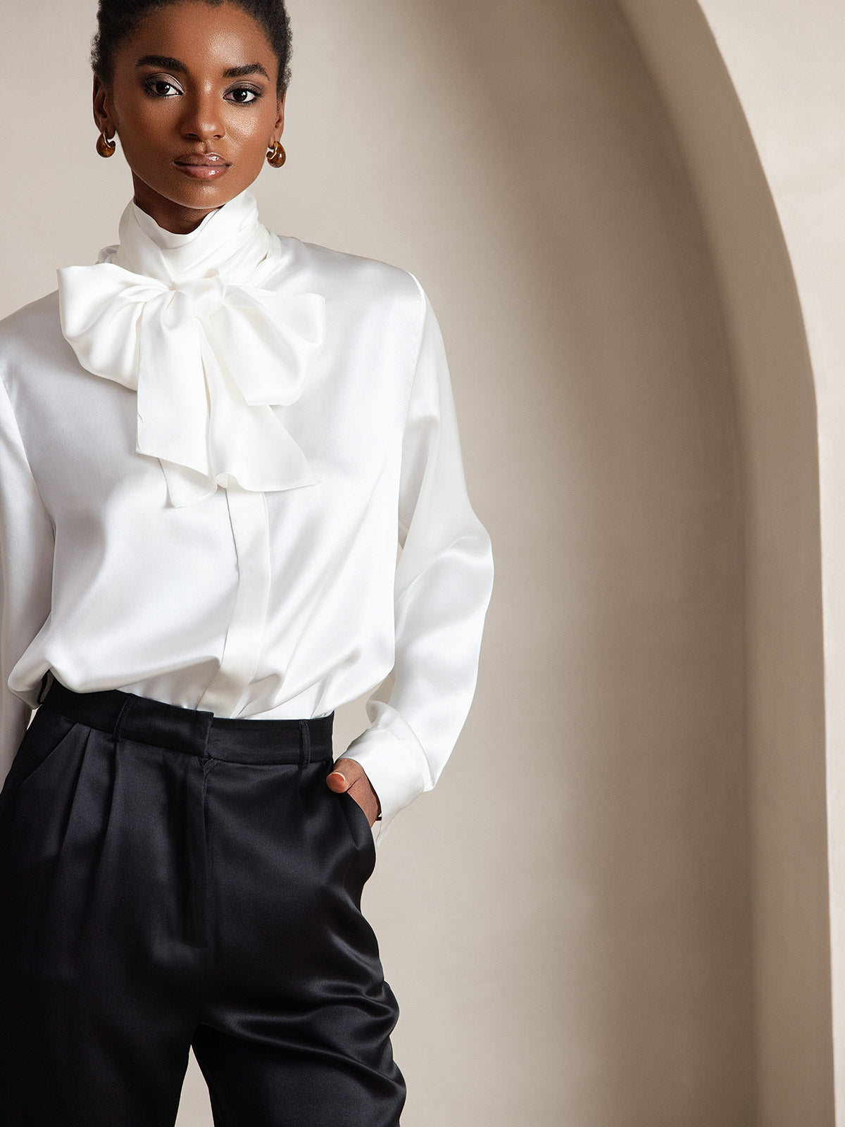 [White] SilkSilky-AU 19Momme Silk Long Sleeve Tie Neck Women's Shirt 005
