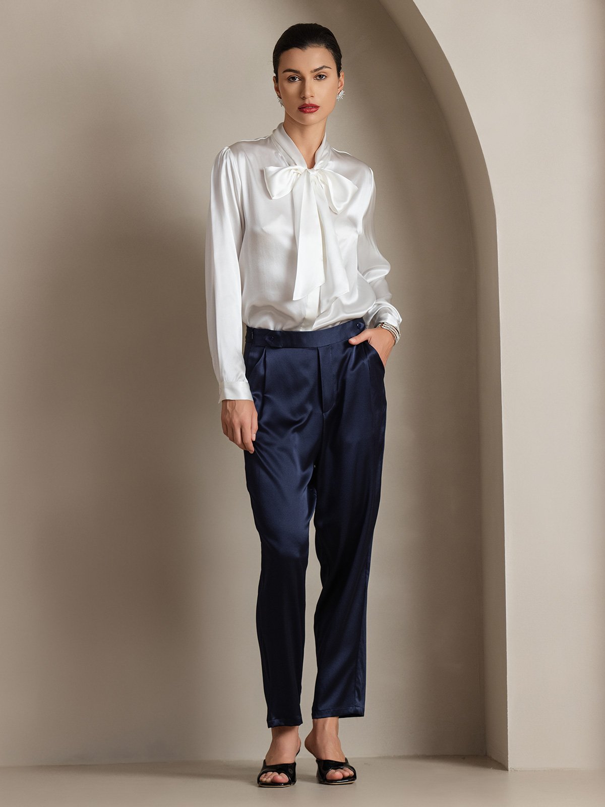 [White] SilkSilky-AU 19Momme Silk Long Sleeve Tie Neck Women's Shirt 005