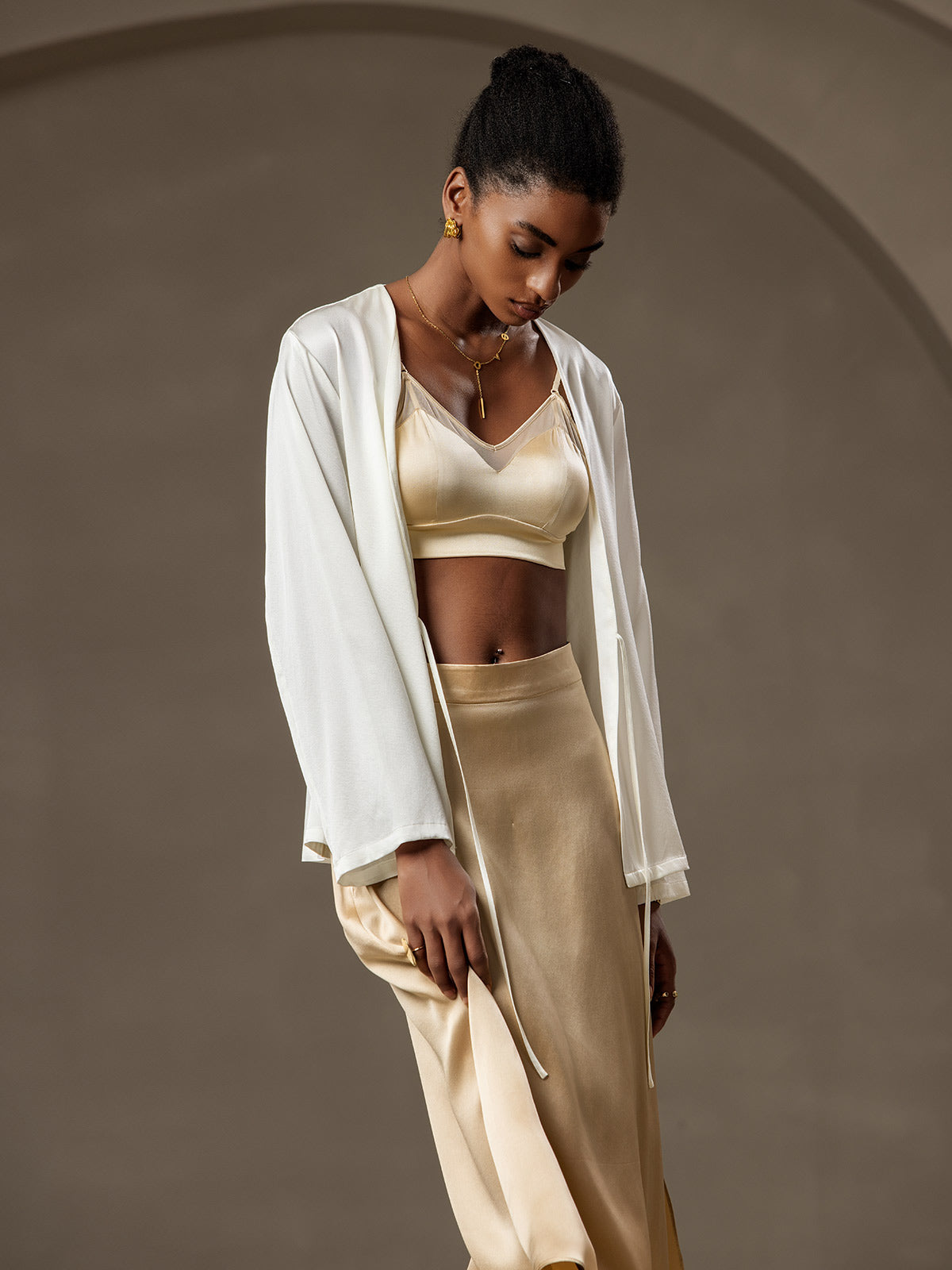 [White] SilkSilky-AU 19Momme Silk Long Sleeve Womens Outerwear 005