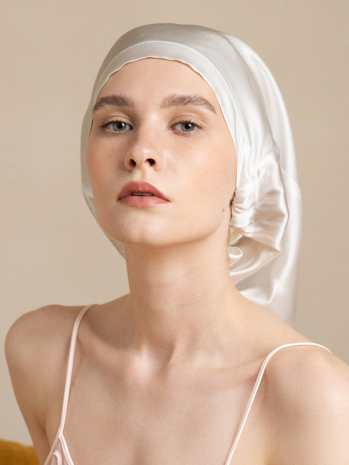 [White] SilkSilky-AU 19Momme Silk Sleep Cap 004