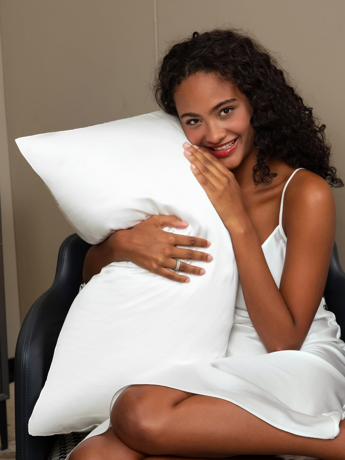 [White] SilkSilky-AU 30Momme Pure Silk Pillowcase 001