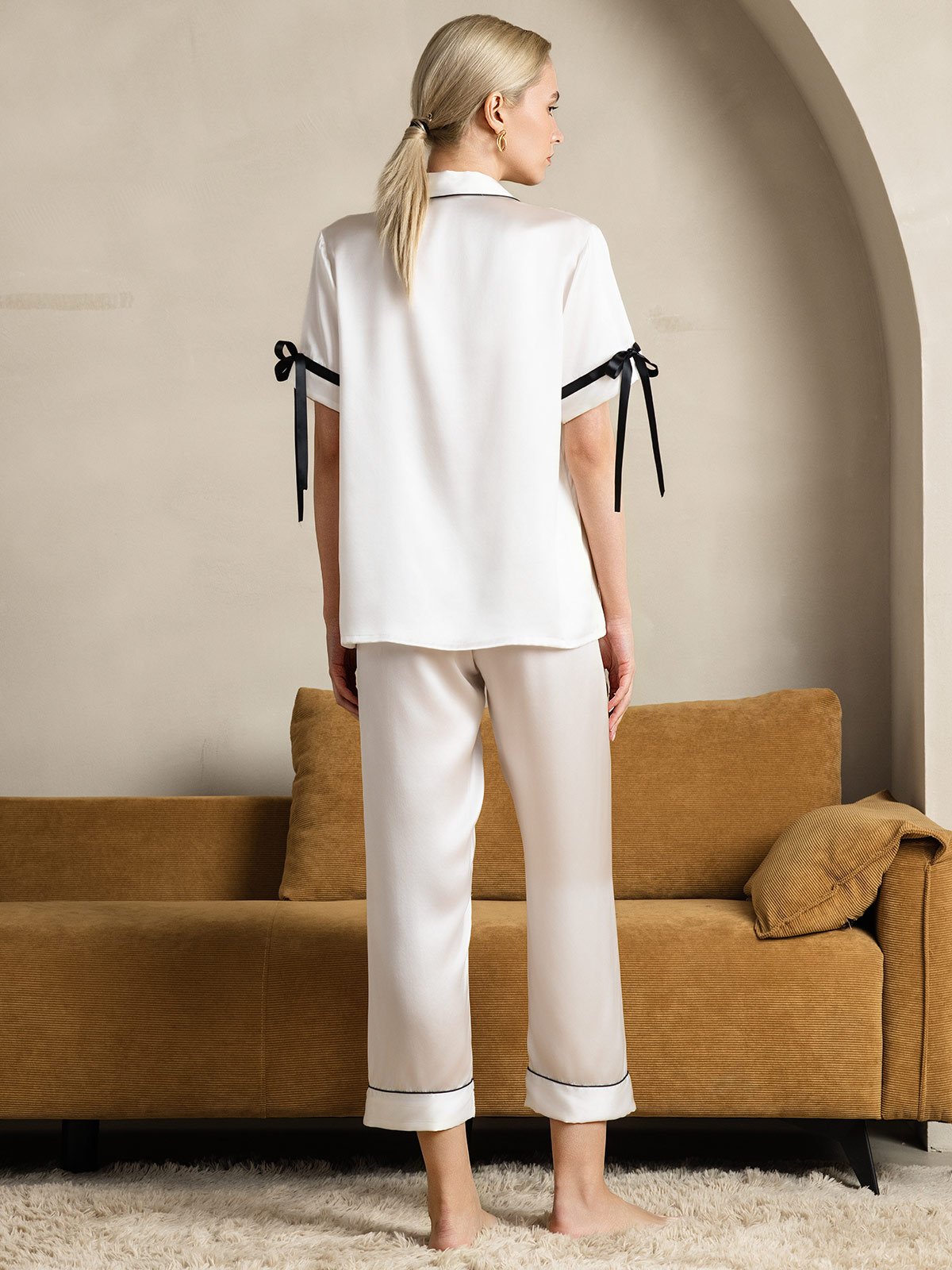 [White] SilkSilky-AU Pure Silk Short Sleeve Lapel Women's Pyjamas 002