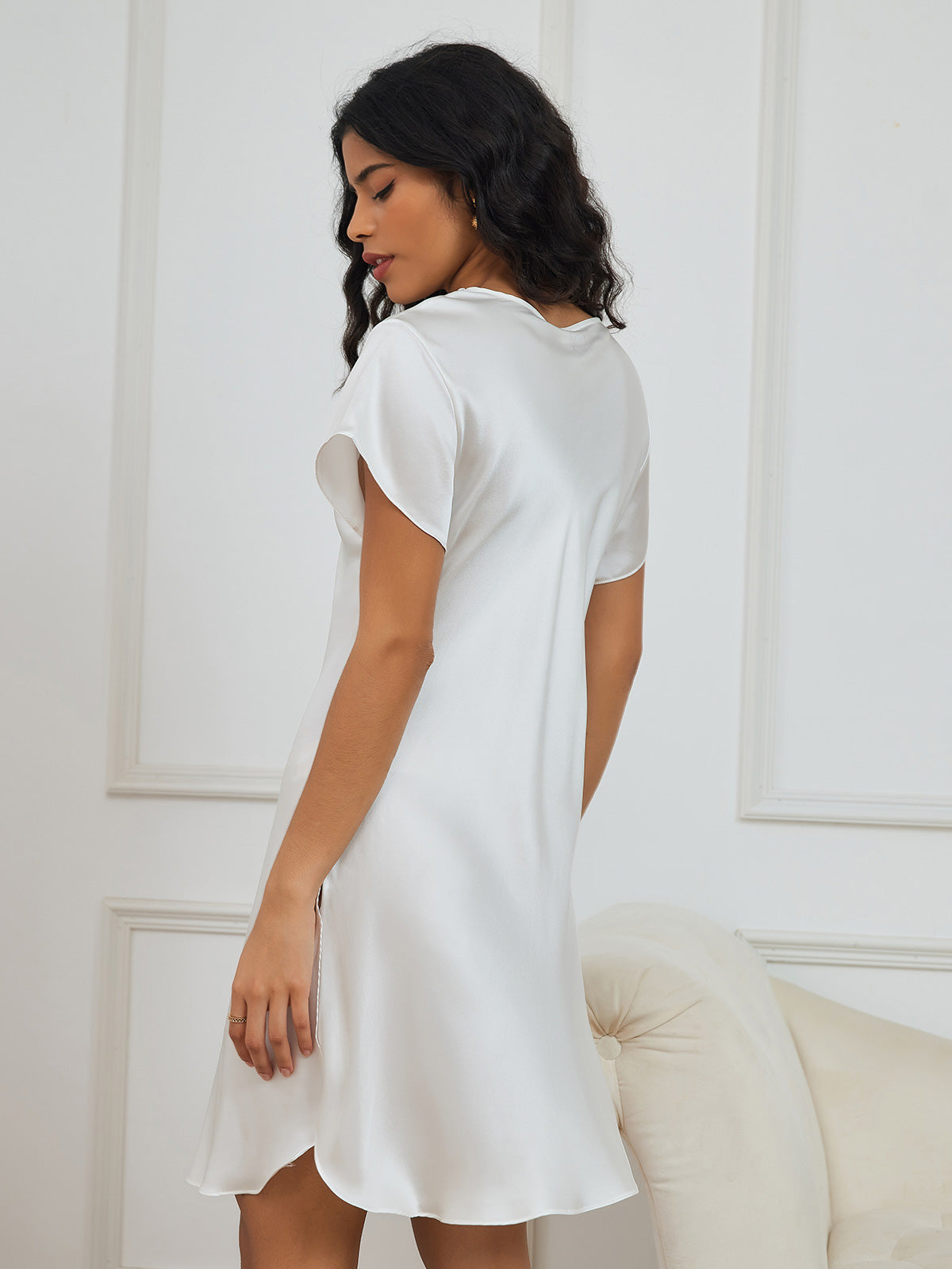 [White] SilkSilky-AU Pure Silk Short Sleeve Sweetheart Neck Nightgown 002