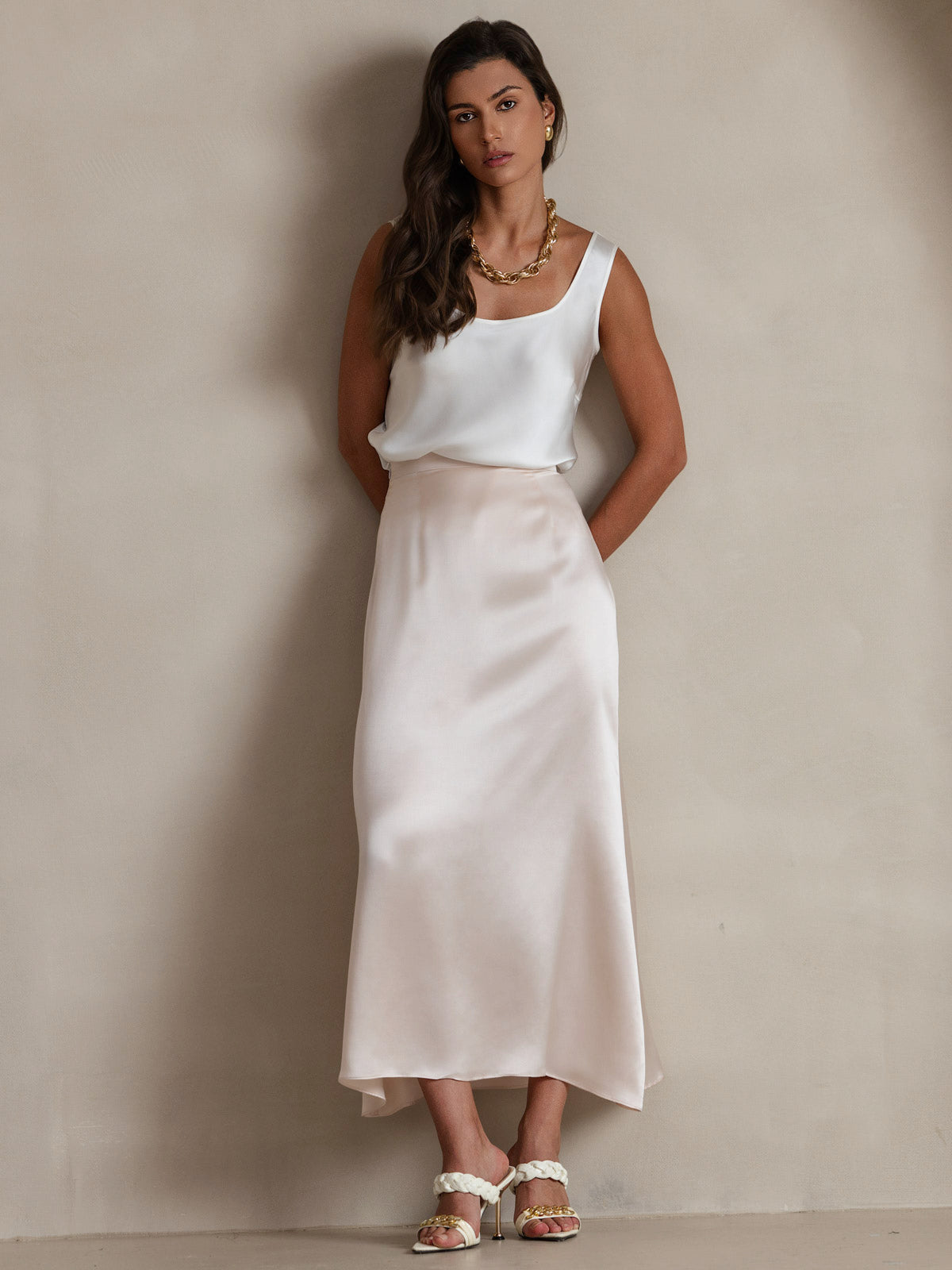 [White] SilkSilky-AU Pure Silk Sleeveless U Neck Camisole 005