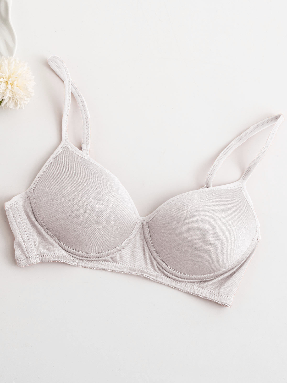 [White] SilkSilky-AU Silk Knitted Bra 005