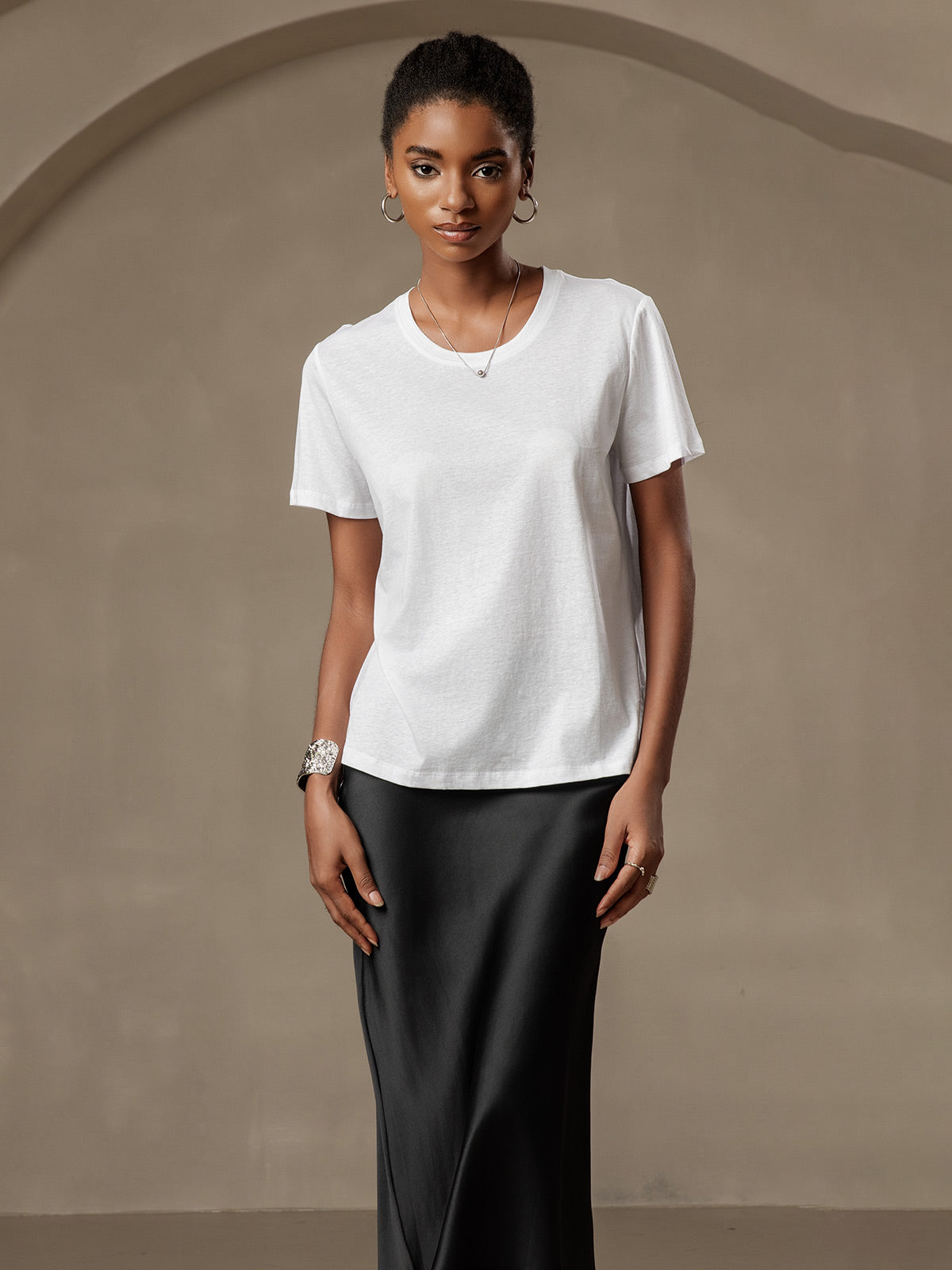 [White] SilkSilky-AU Silk Knitted Short Sleeve Round Neck Women's T-Shirt 001