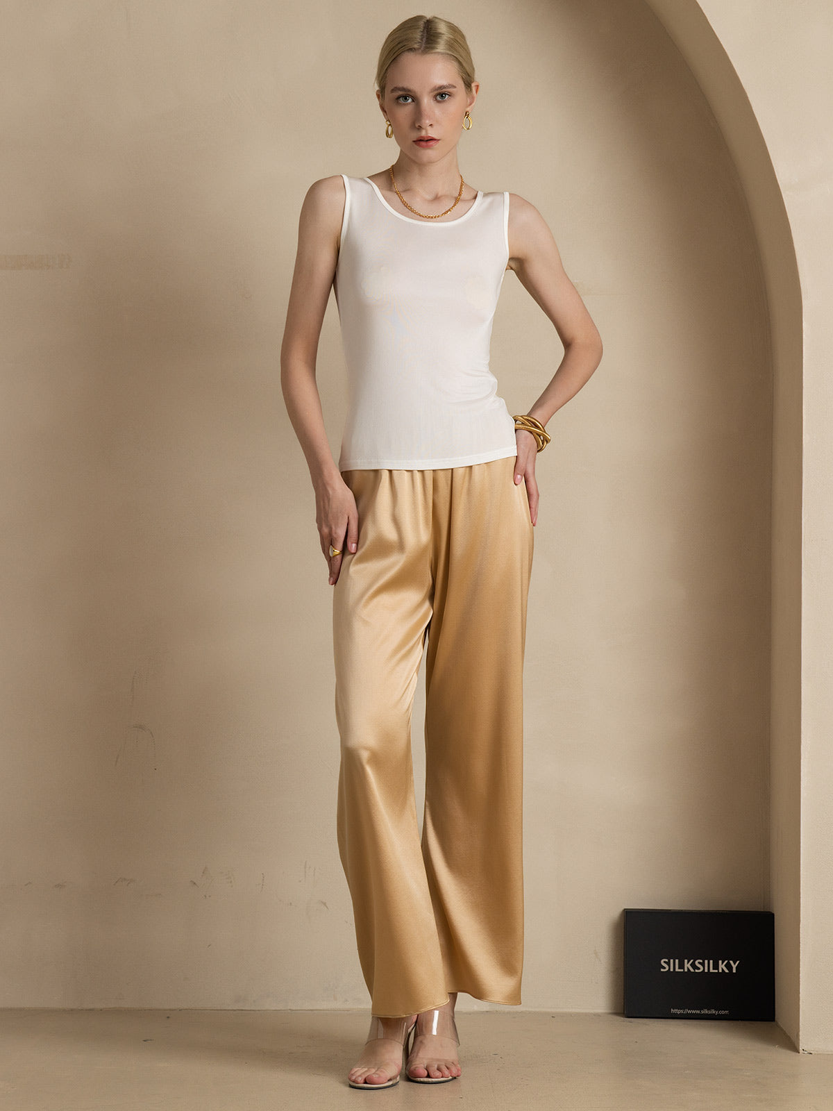[White] SilkSilky-AU Silk Knitted Sleeveless Round Neck Women's T-Shirt 007