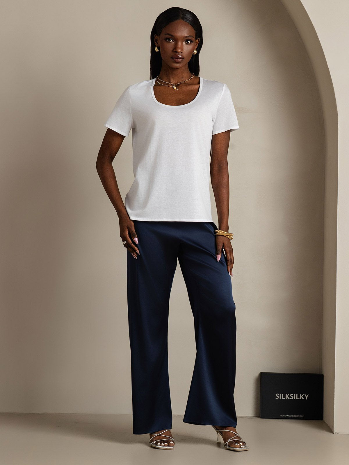 [White] SilkSilky-AU Silk Short Sleeve U Neck Women's T-Shirt 005
