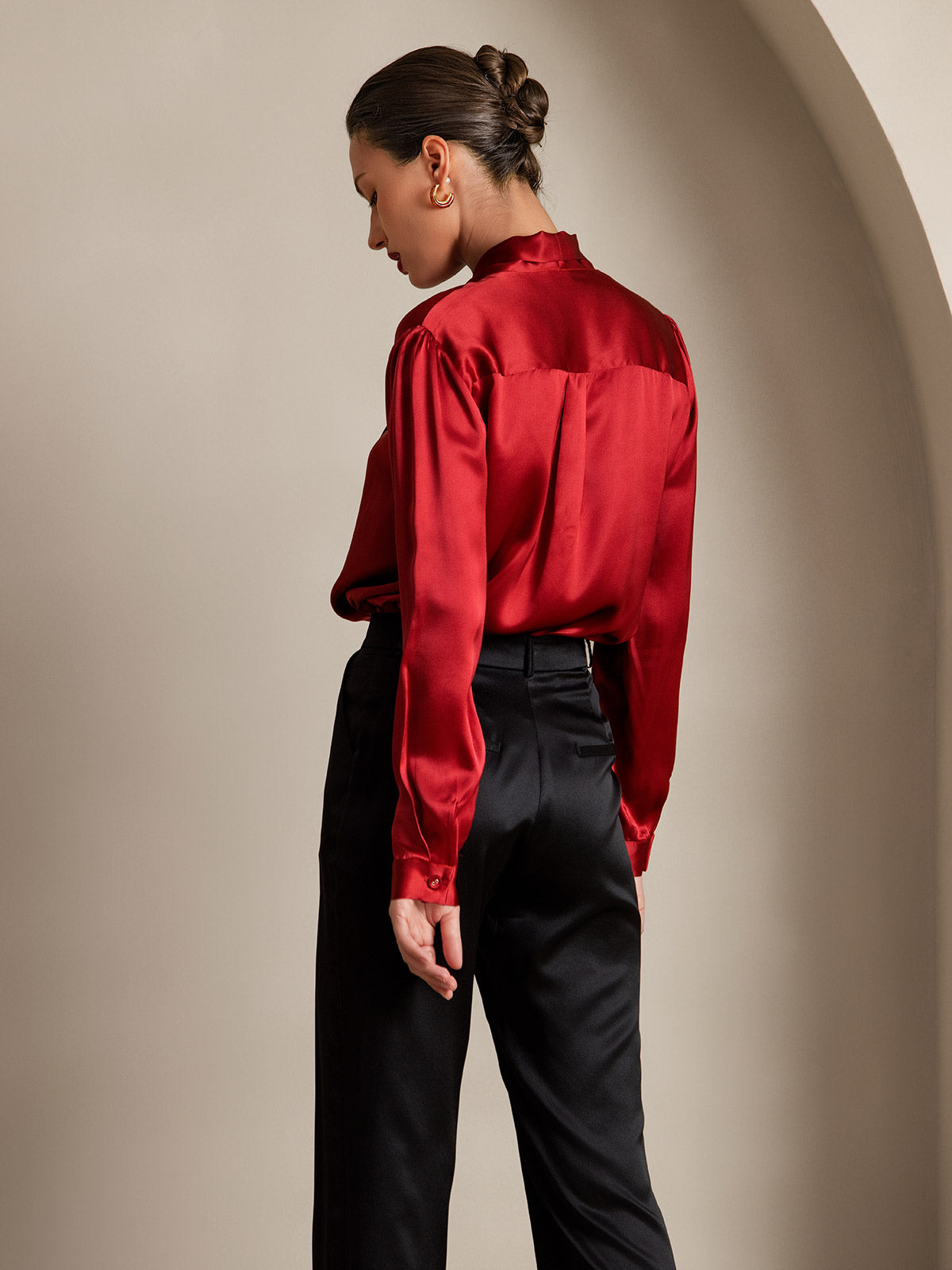 [Wine] SilkSilky-AU 19Momme Silk Long Sleeve Tie Neck Women's Shirt 002