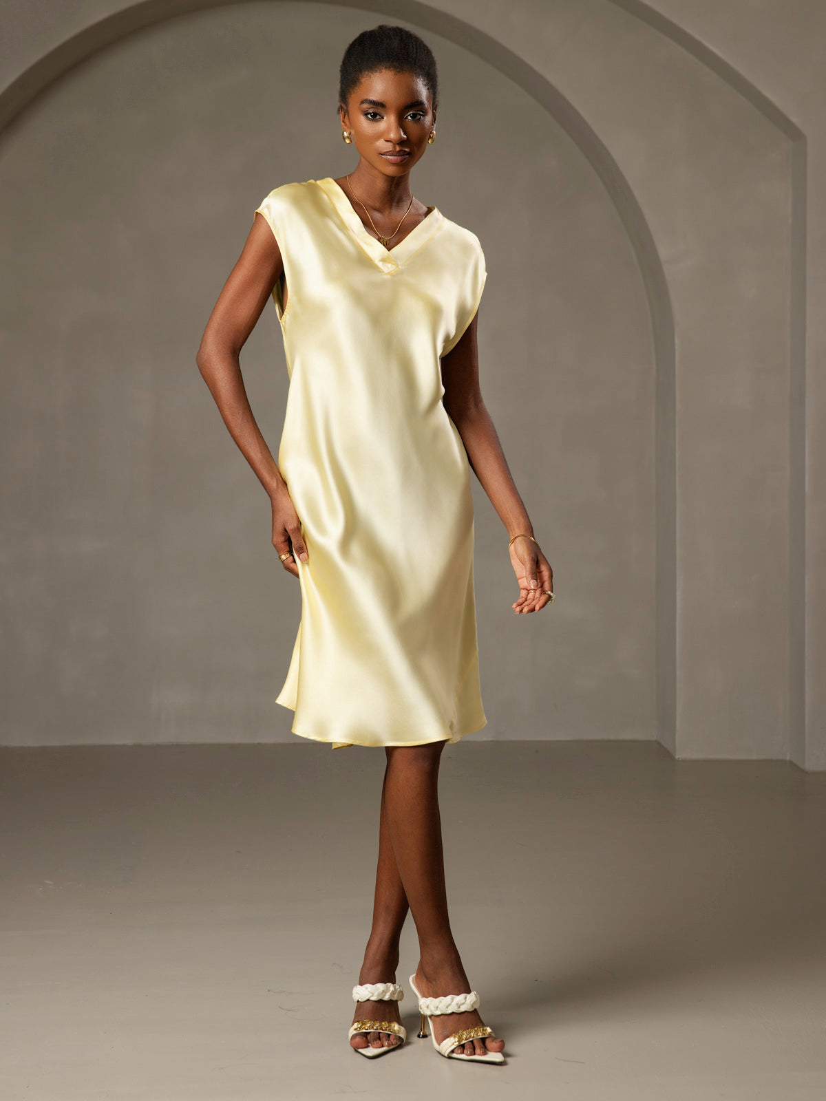 [Yellow] SilkSilky-AU Pure Silk Sleeveless V Neck Dress 005